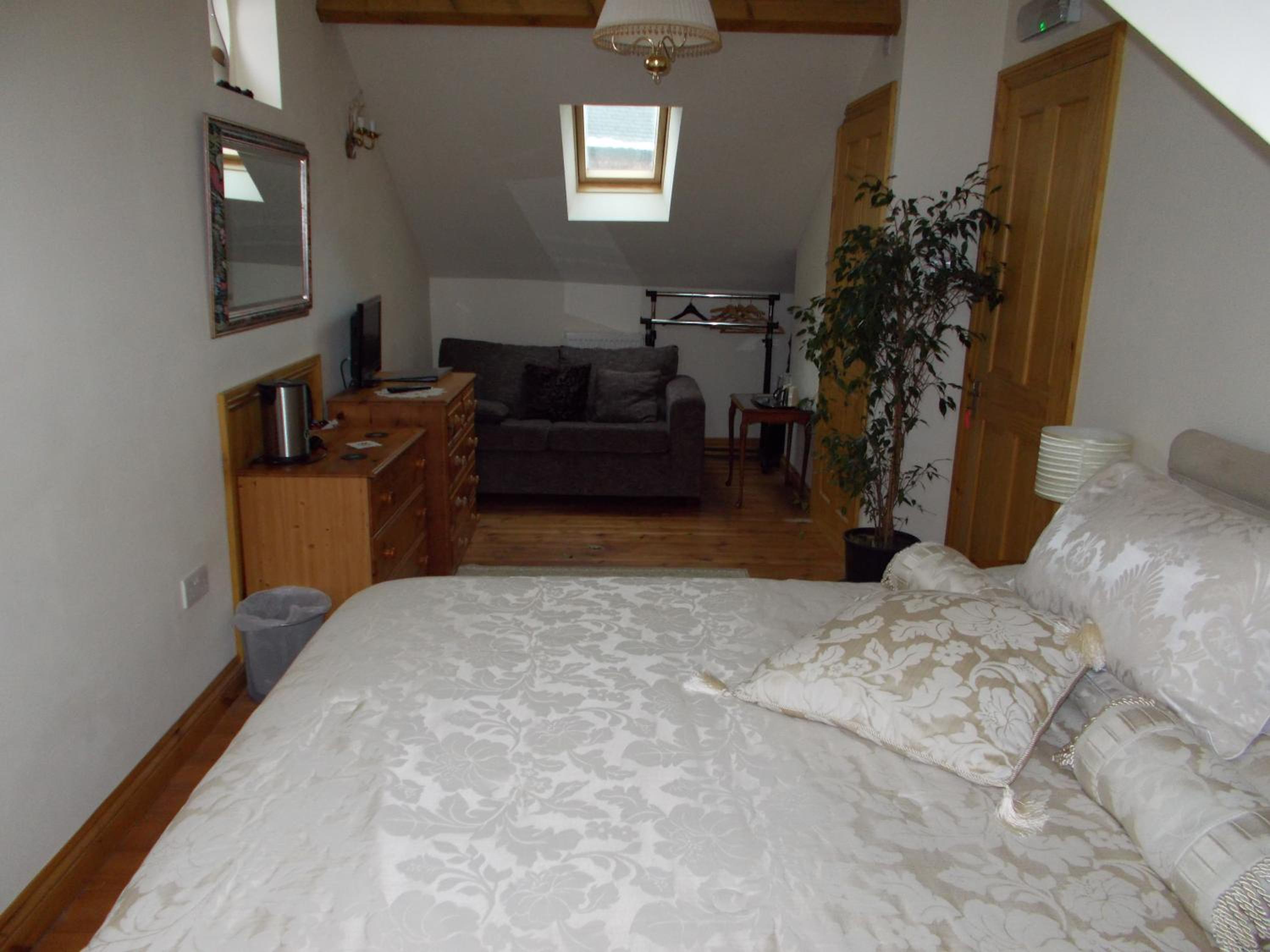 Double Room - Photo 2