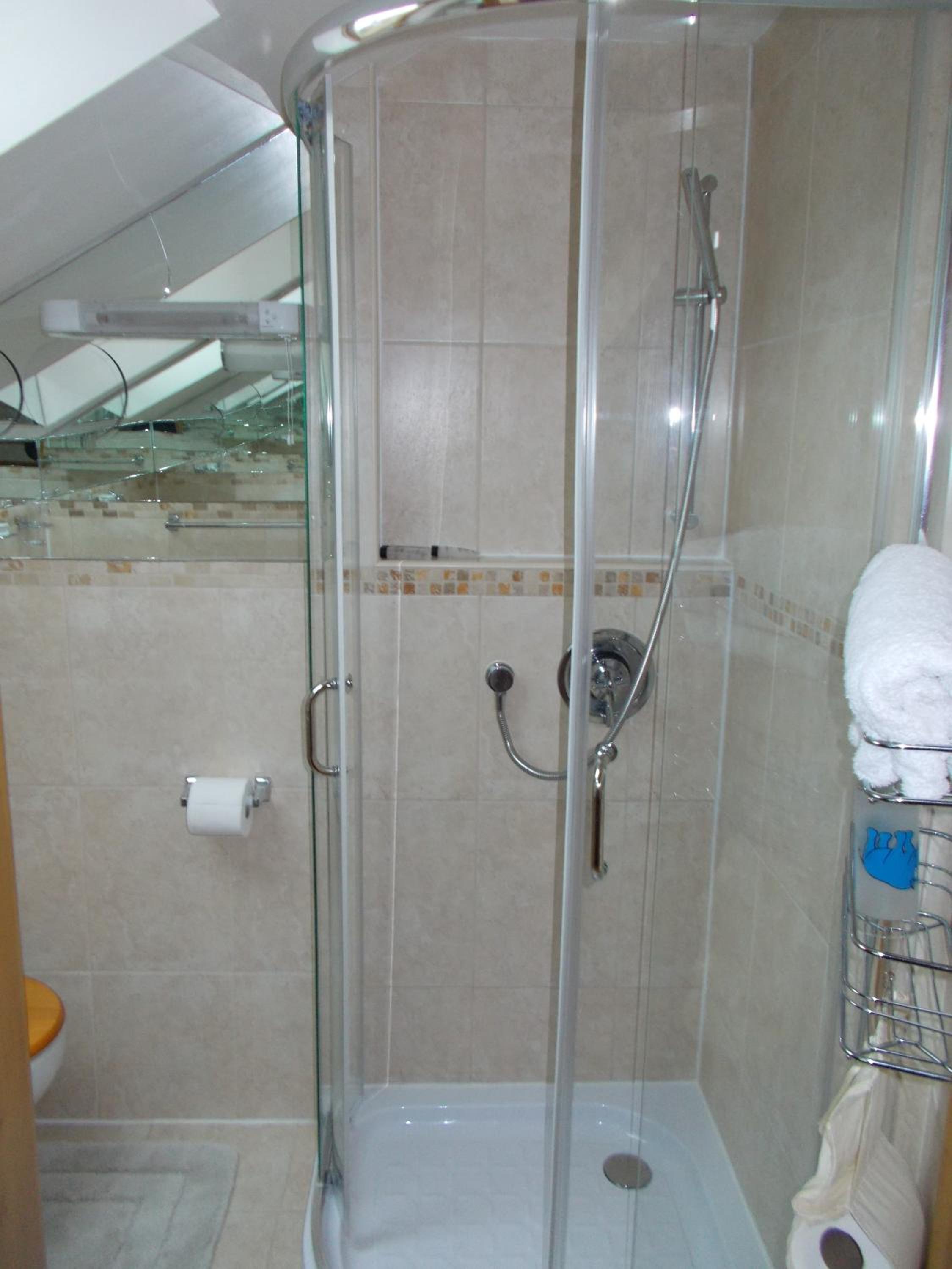 Double Room - Photo 3