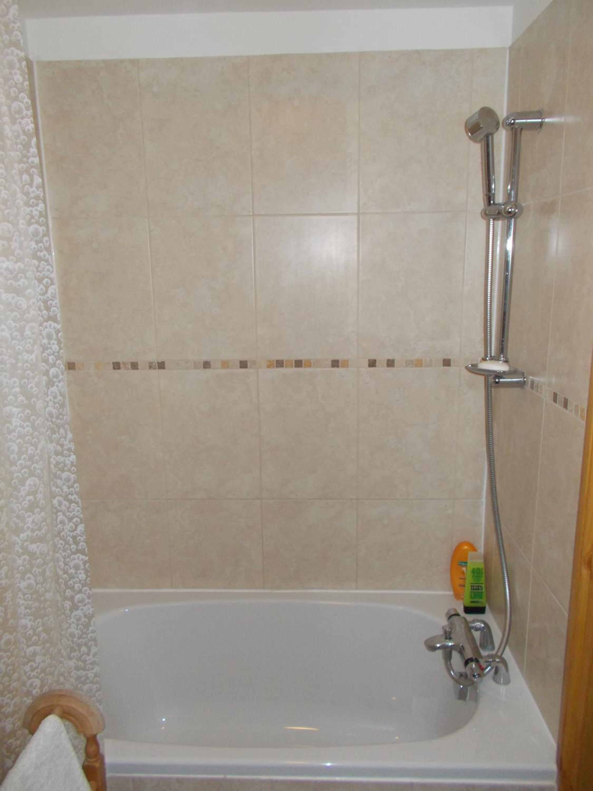 Double Room - Photo 7