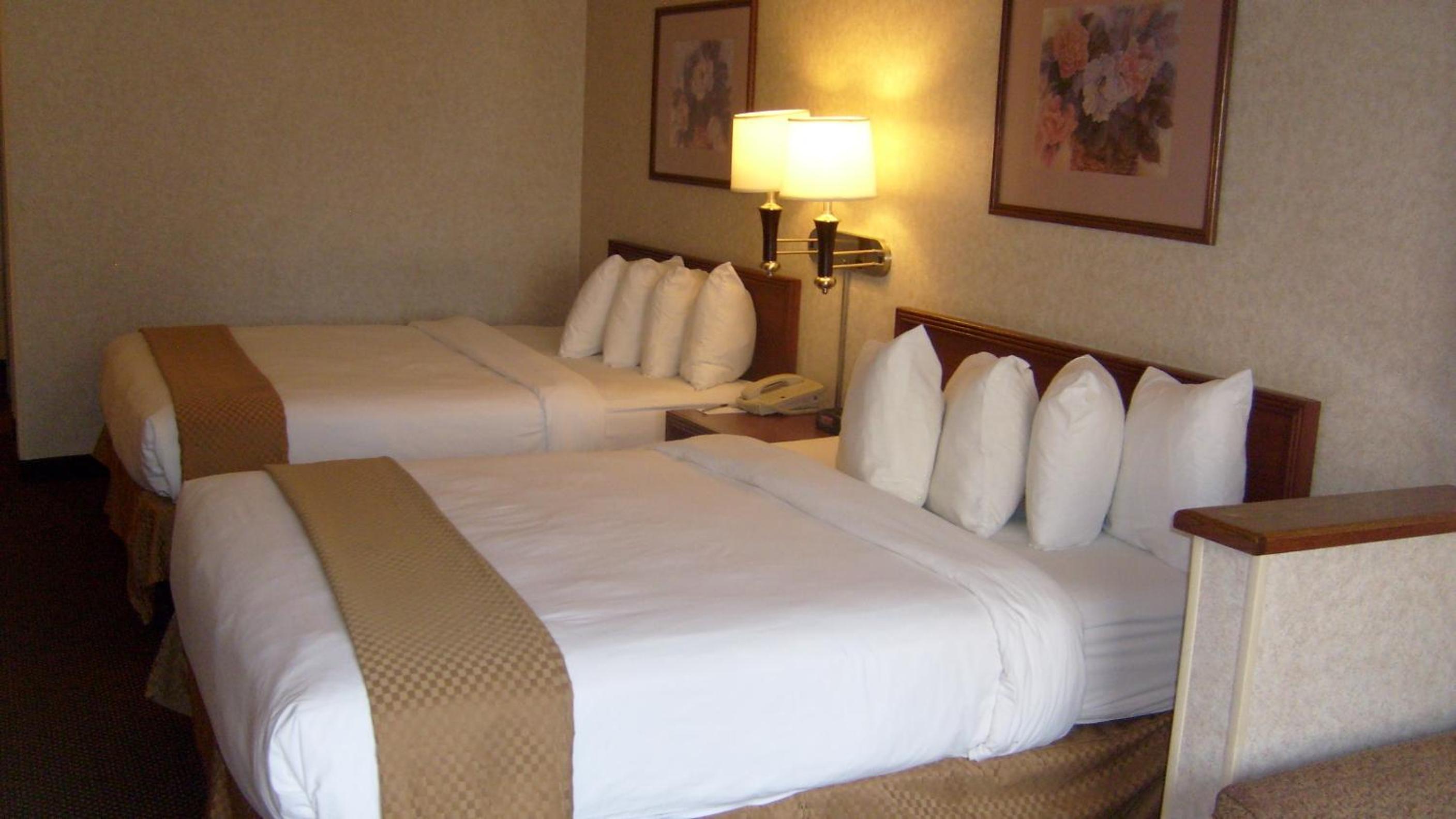 Studio Suite with Two Queen Beds - Non-Smoking - Photo 1