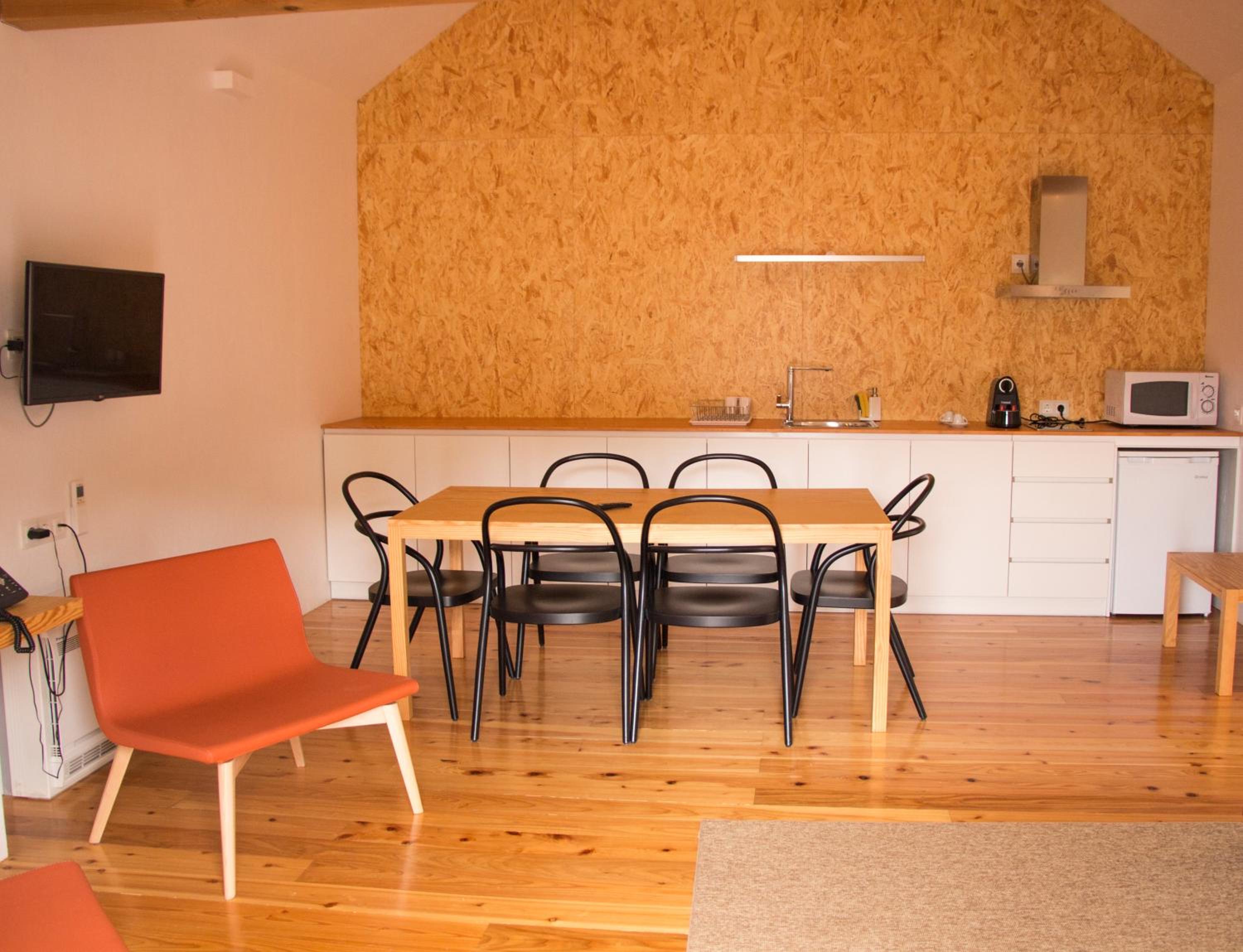 Apartment with Terrace photo 3