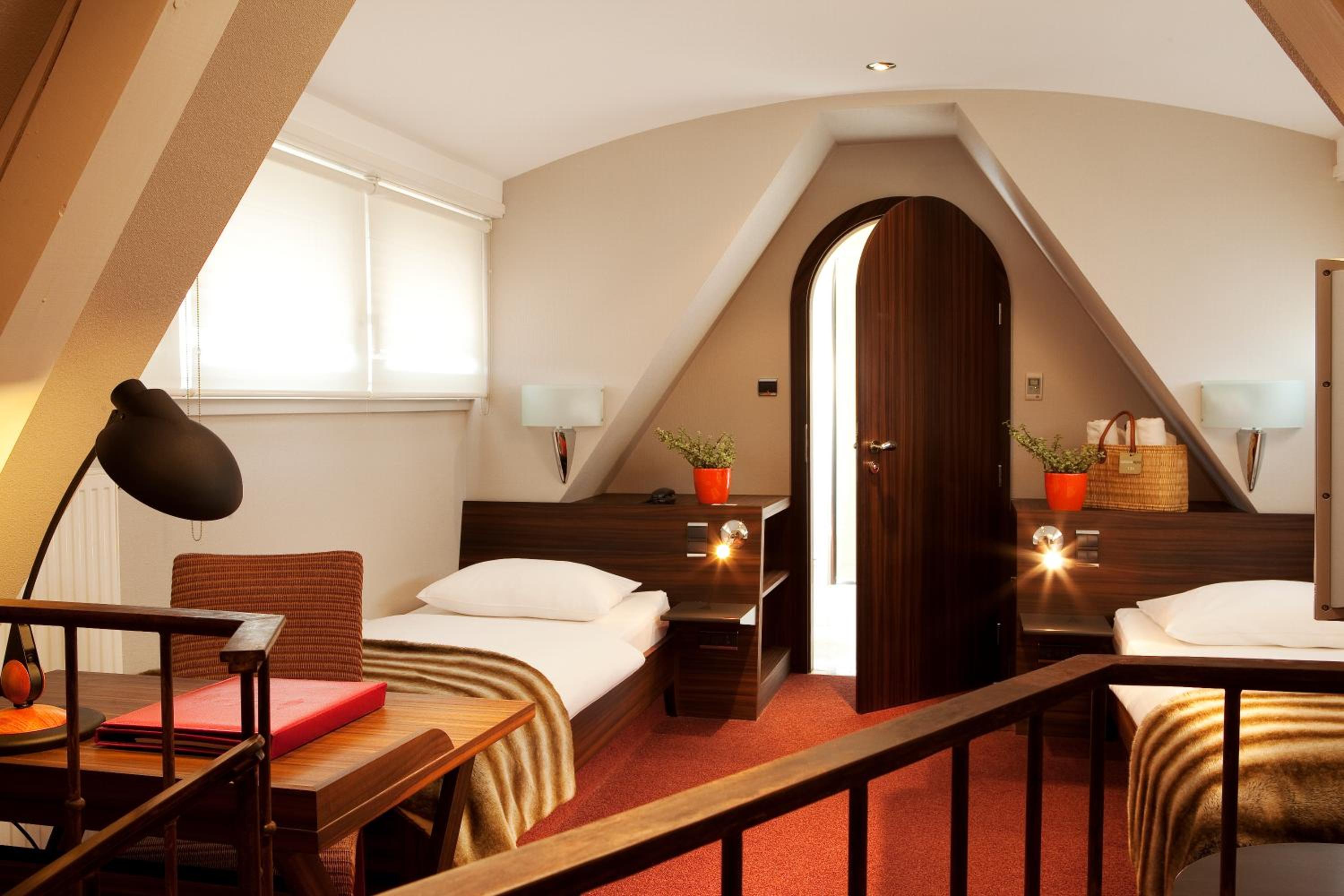 Double Junior Suite with Yonasaya Spa Access photo 2