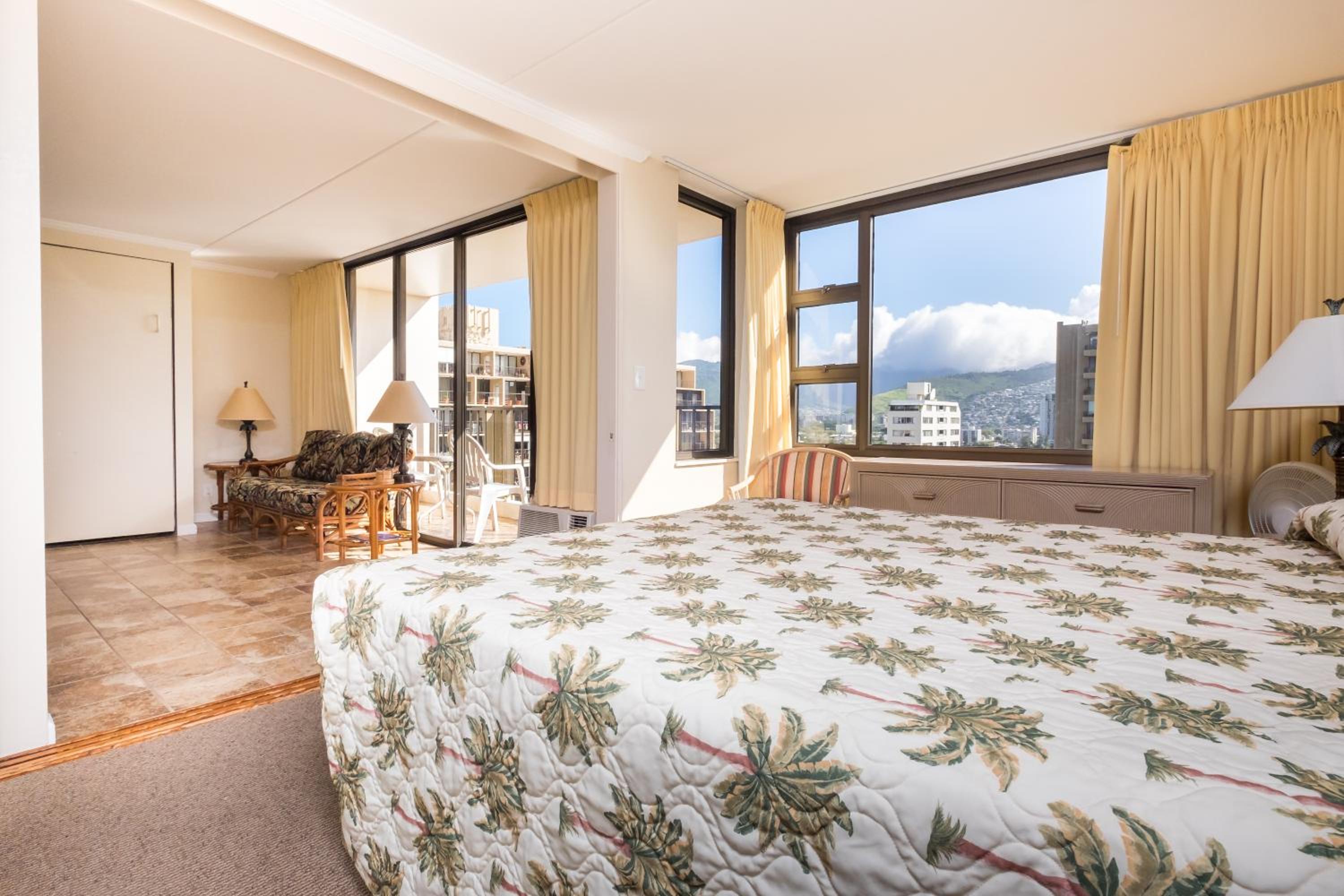 1 Bedroom Apartment