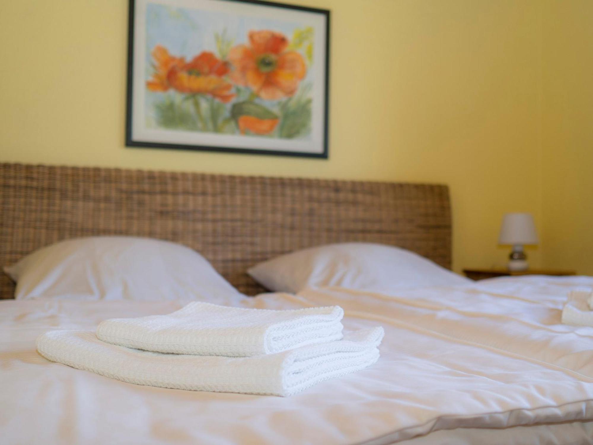 Standard Double Room - Photo 2