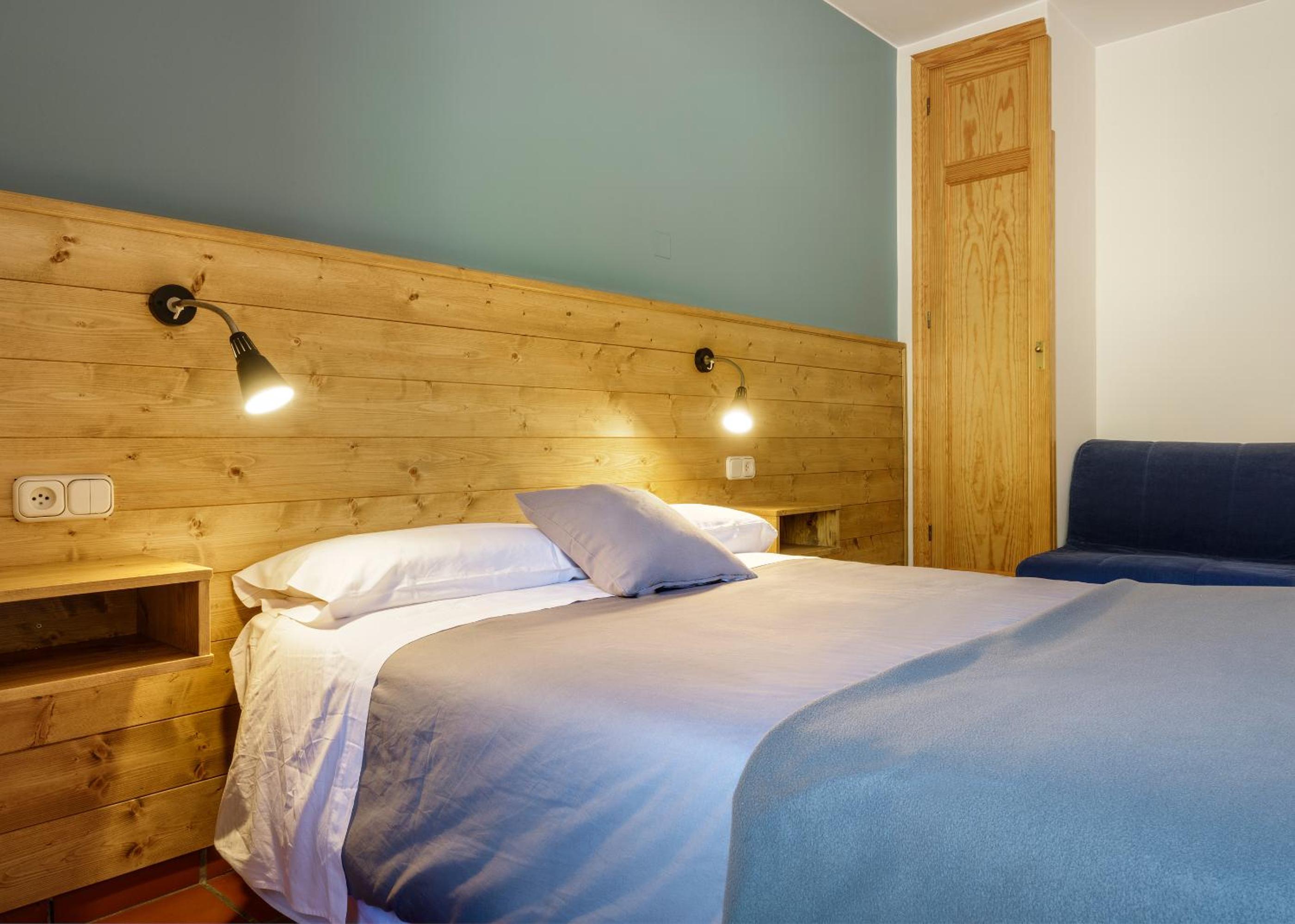 Double or Twin Room photo 2