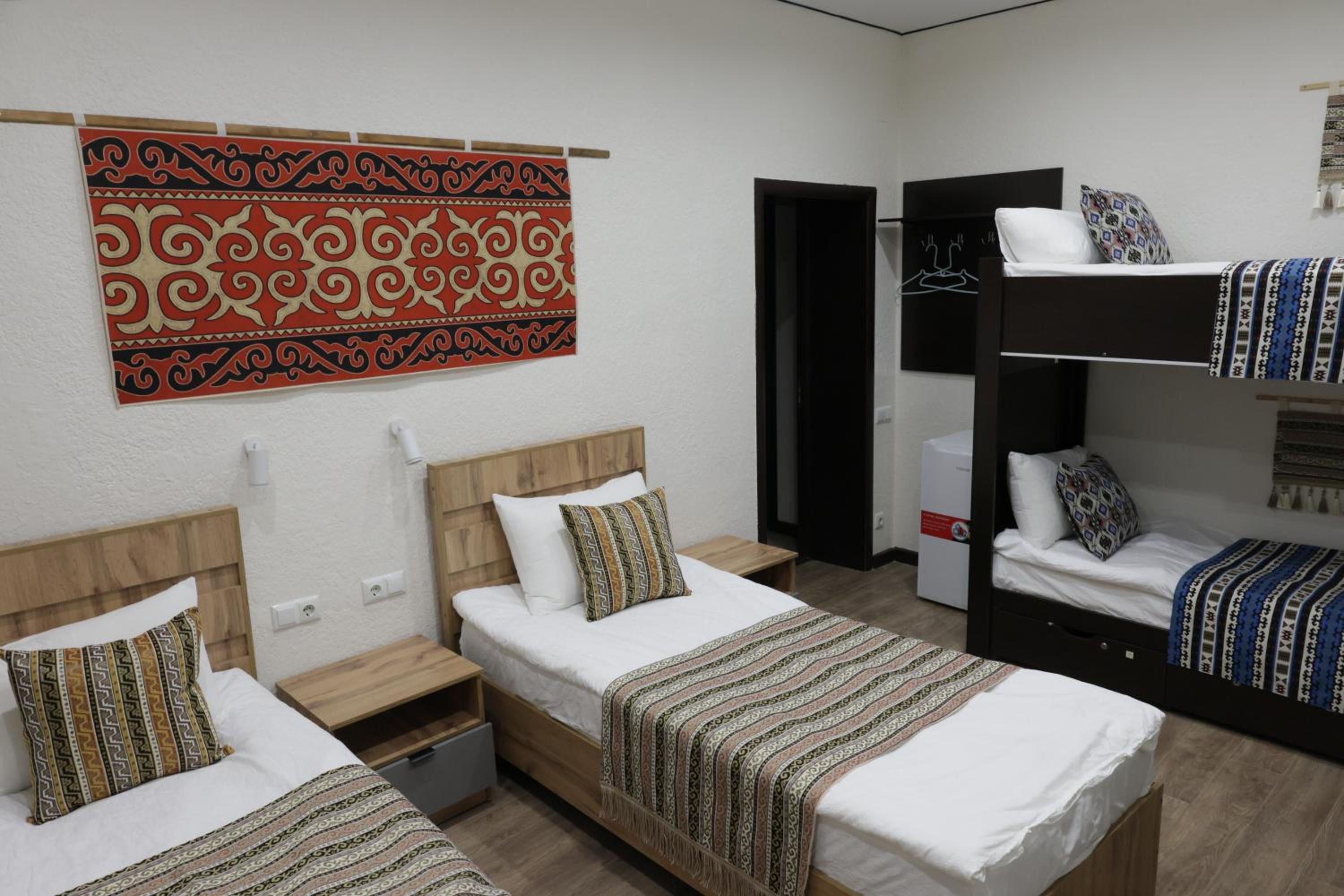 Quadruple Room with Private Bathroom