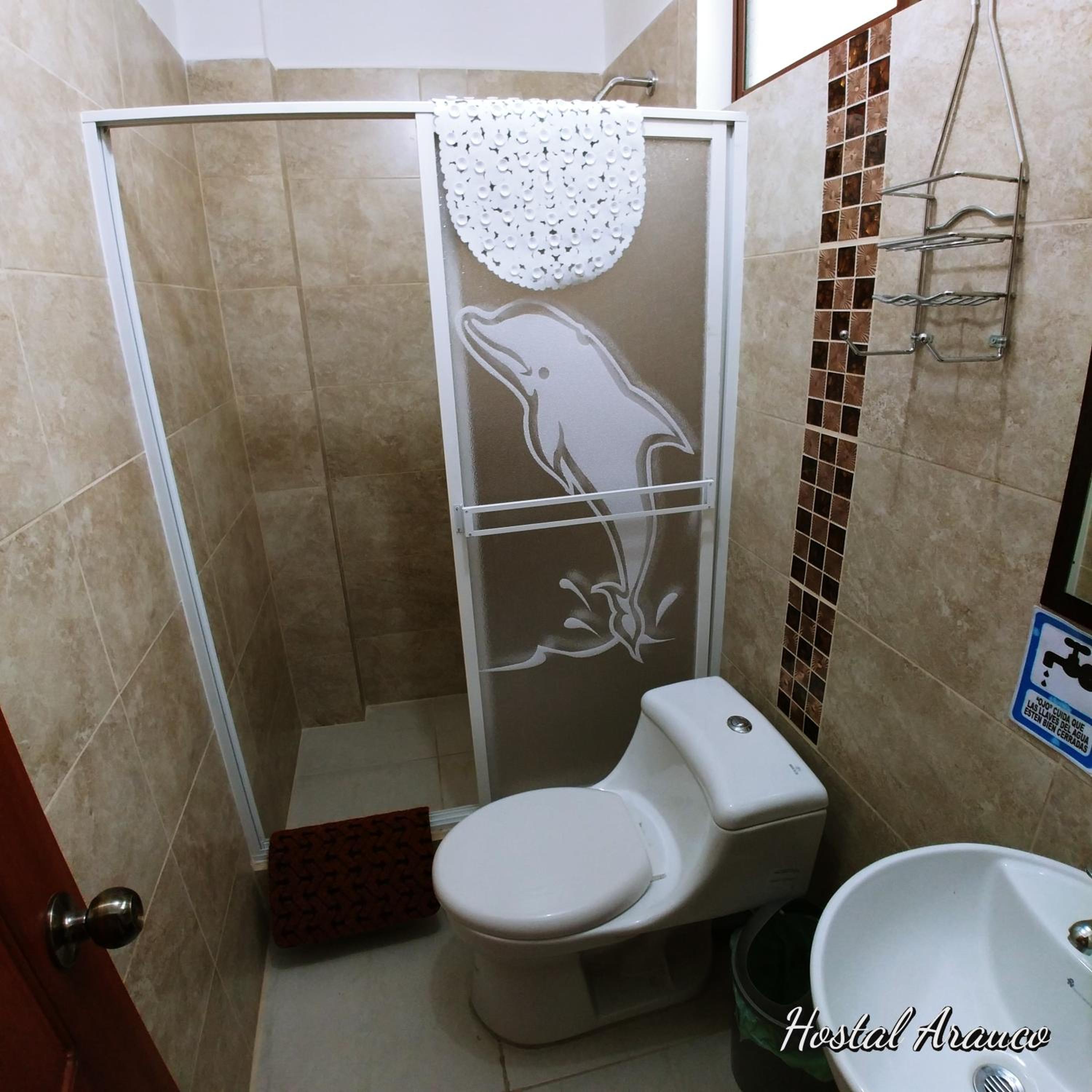 Twin Room with Private Bathroom photo 3