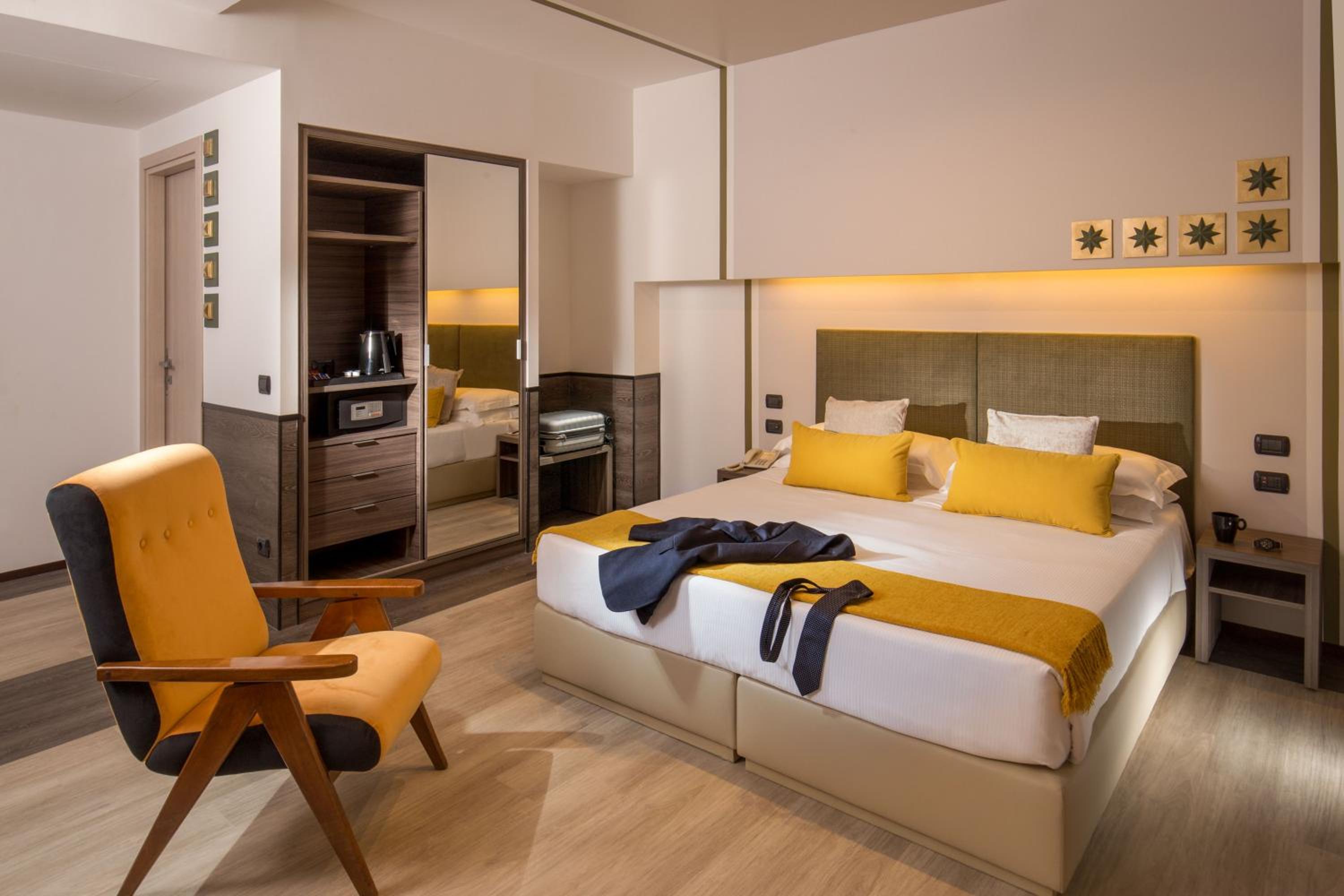 Superior Triple Room with balcony