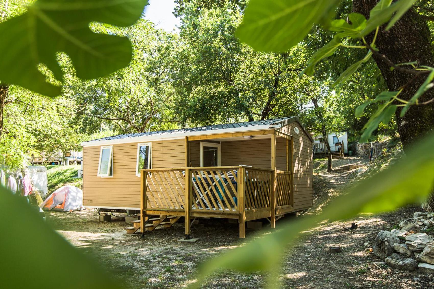 Mobile Home photo 1