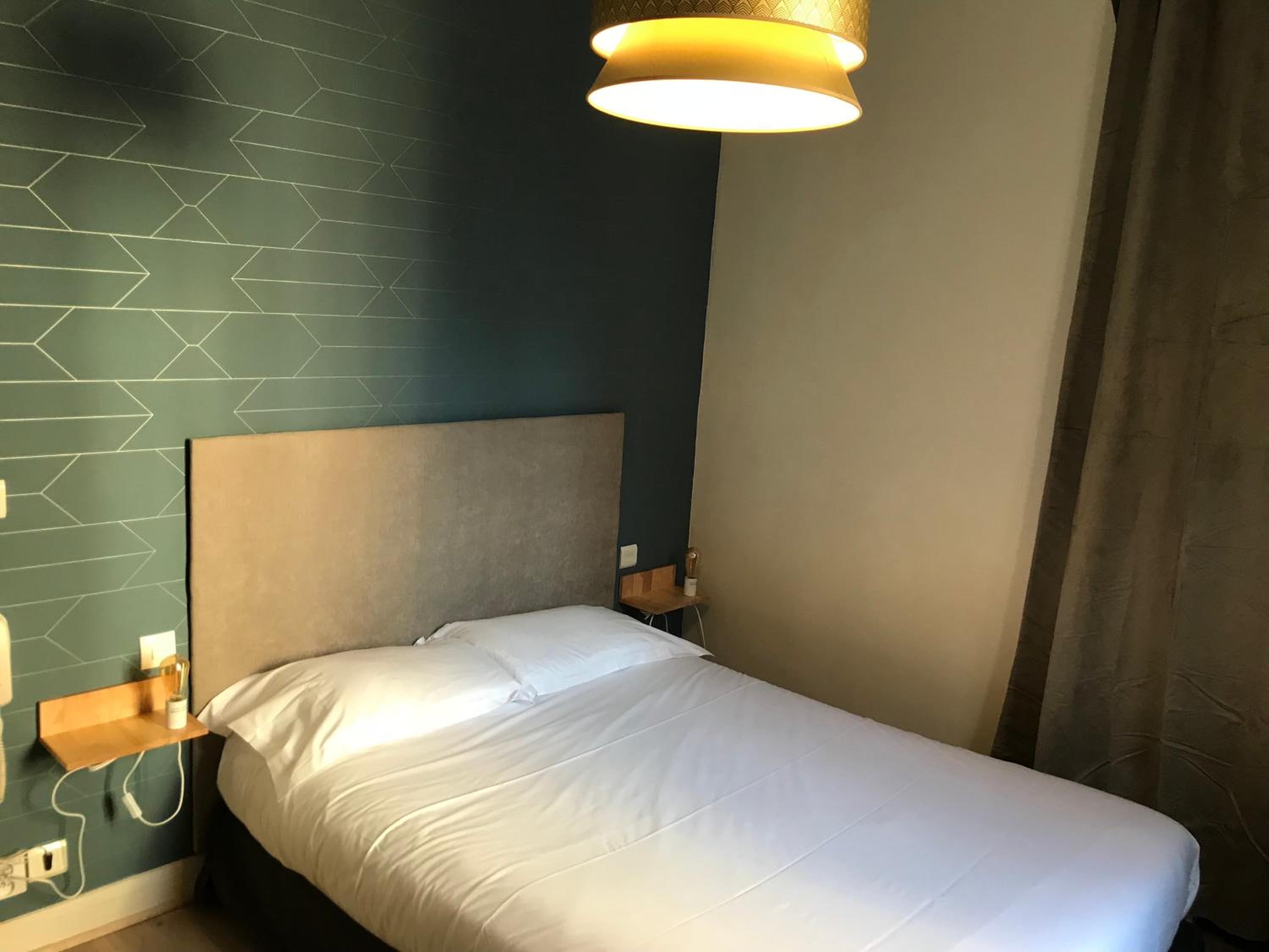 Double Room - Photo 15