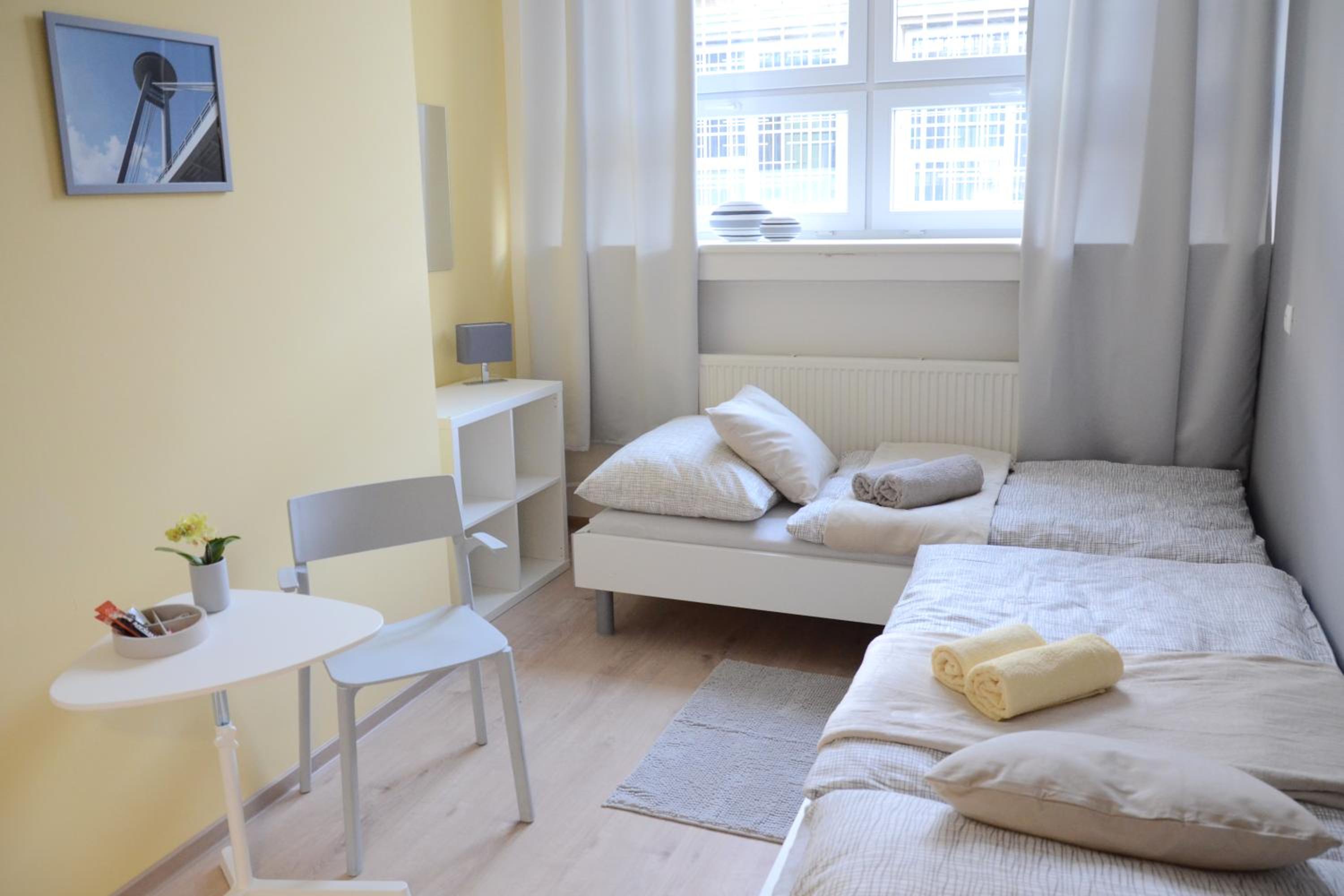 Budget Twin Room - Photo 1