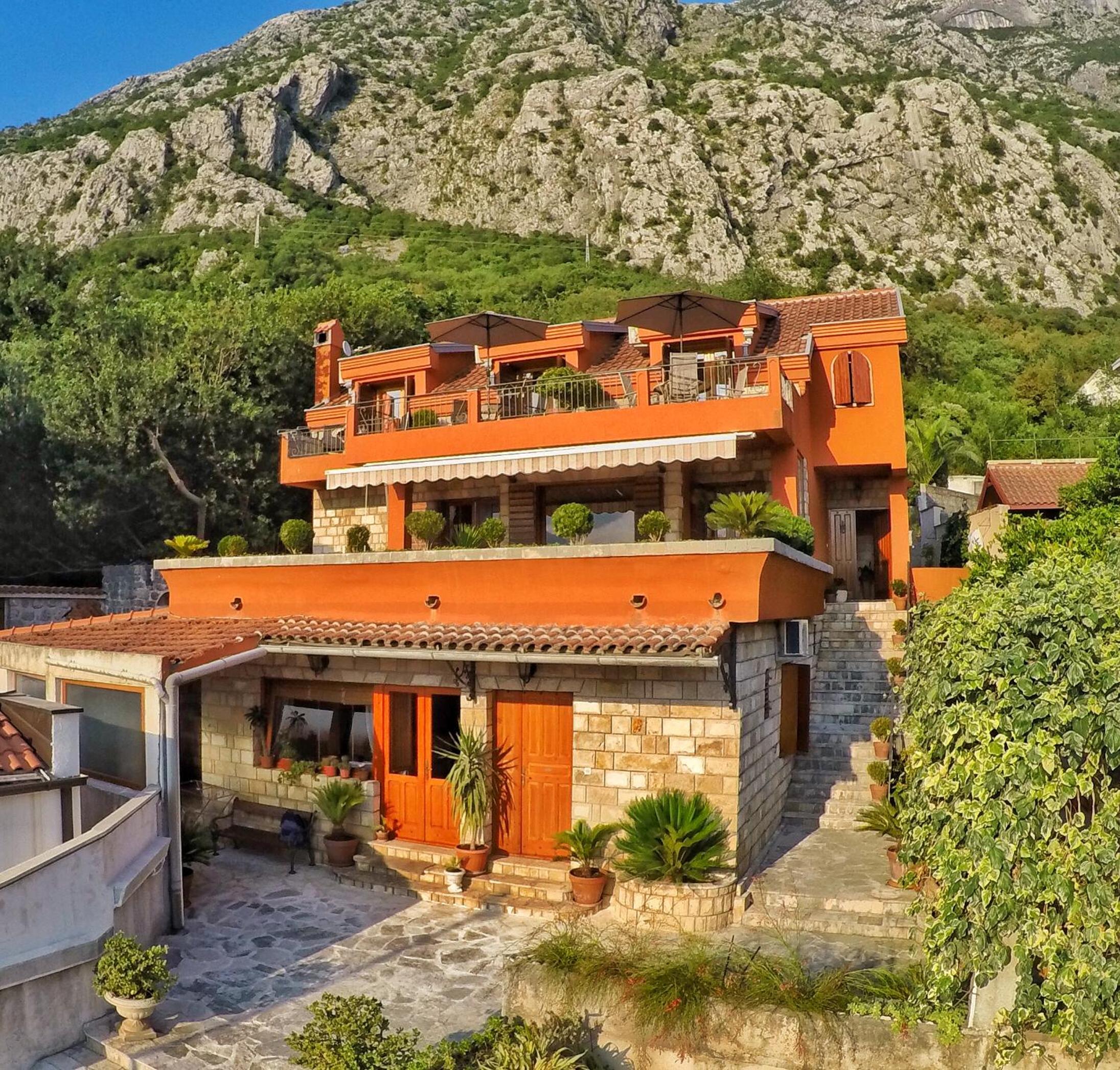 Studio with Sea View (3 Adults)