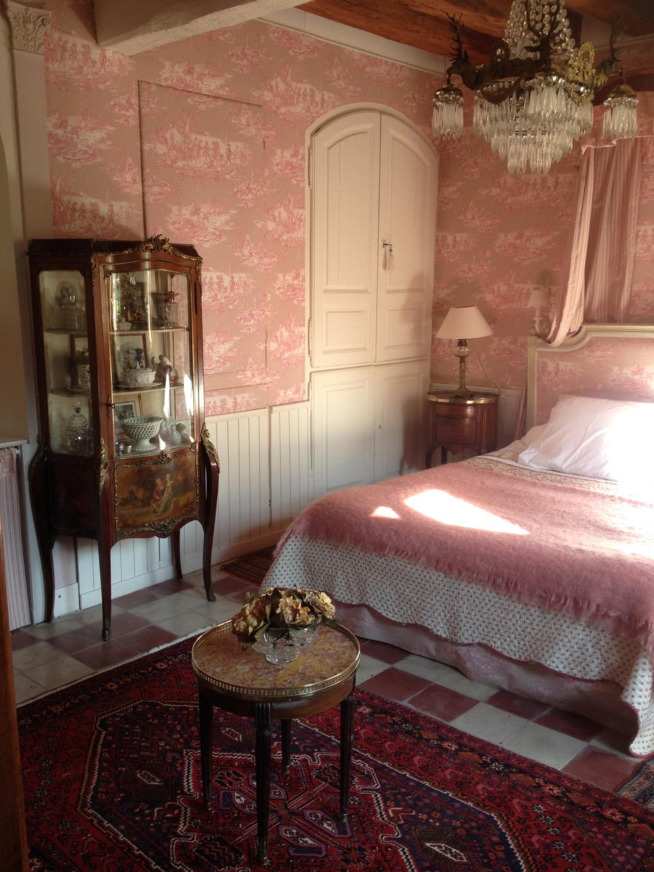 Deluxe Double Room with Bath photo 3