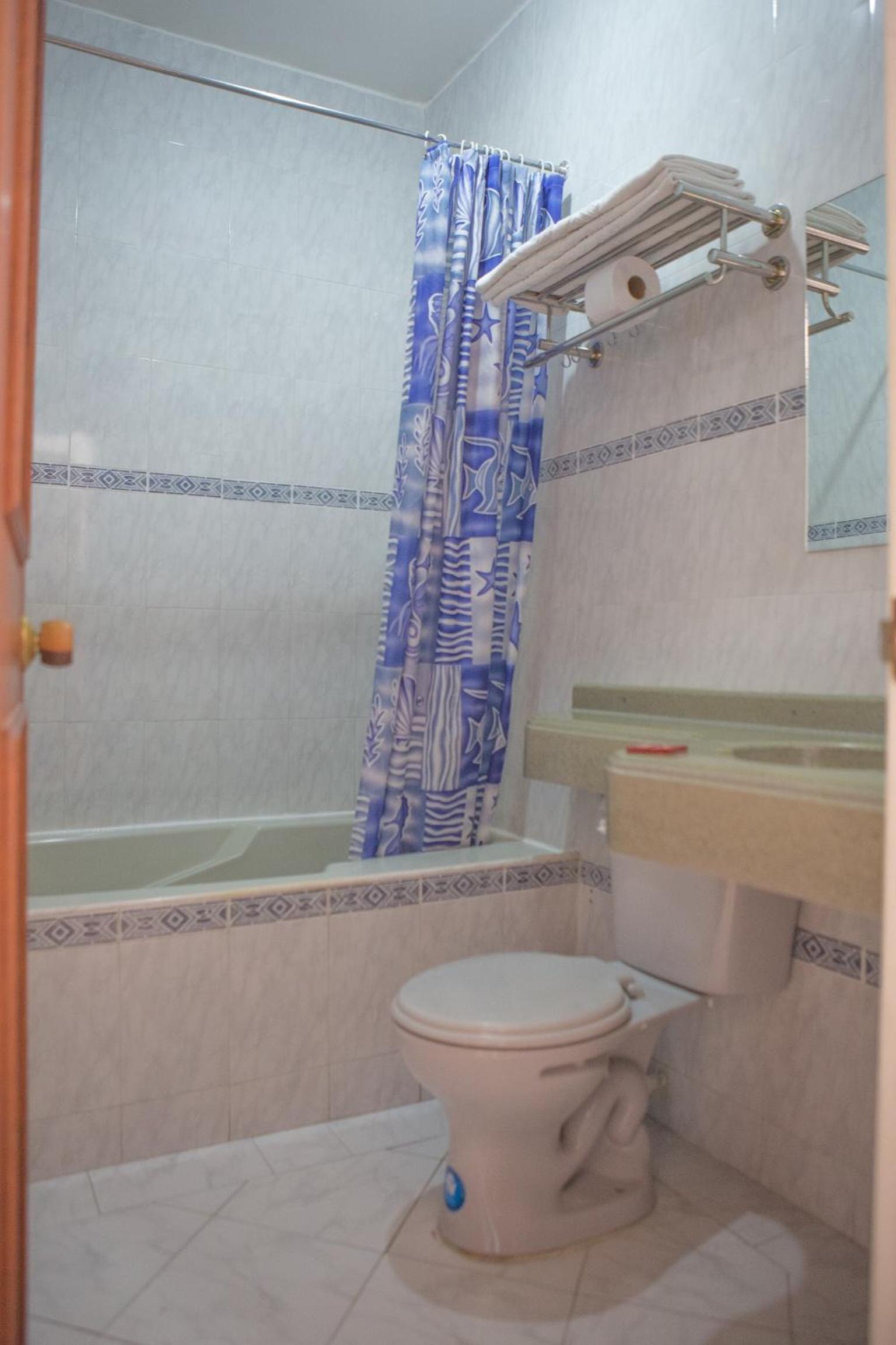 Standard Twin Room photo 2
