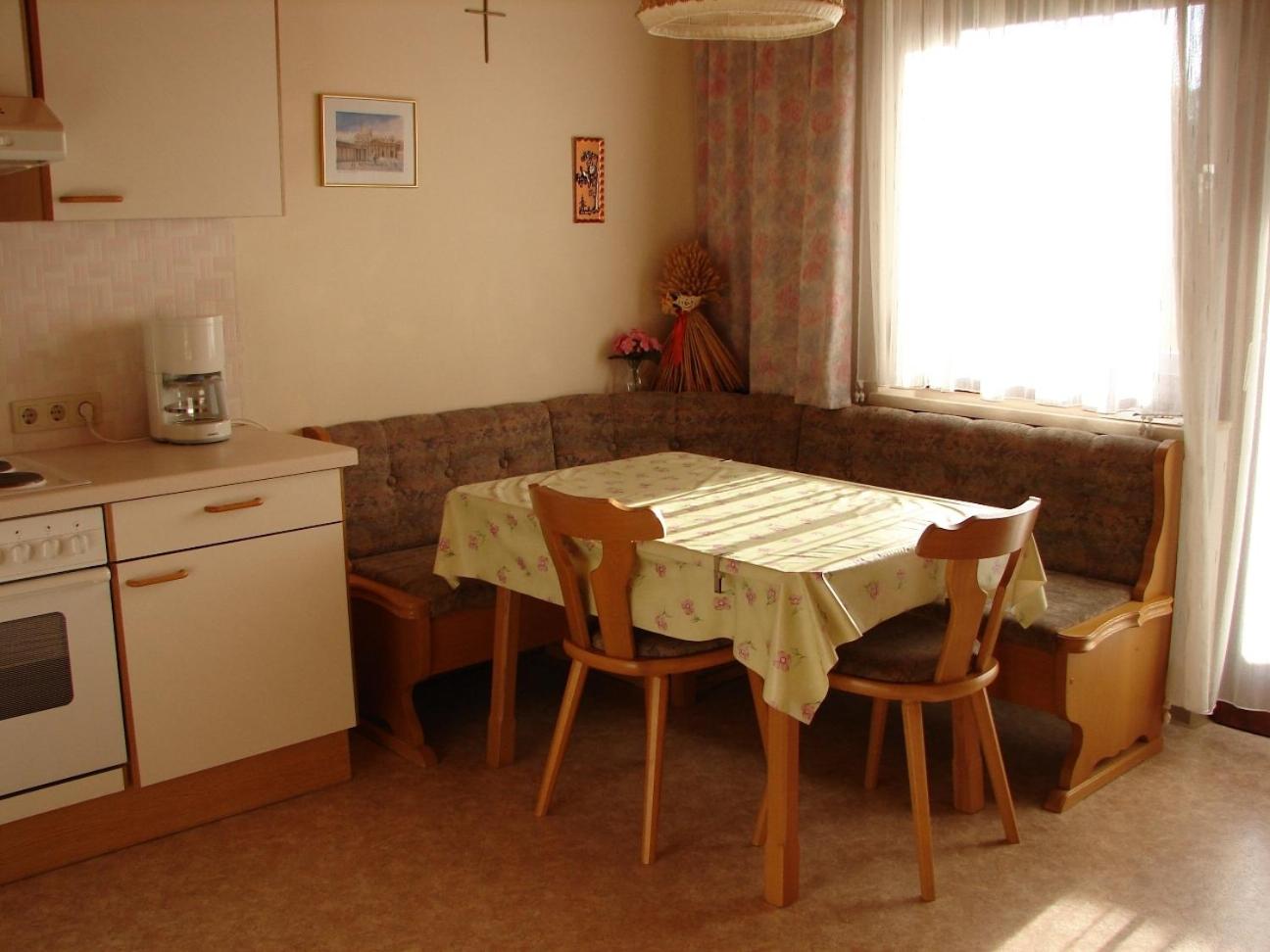 Two-Bedroom Apartment with Balcony photo 3