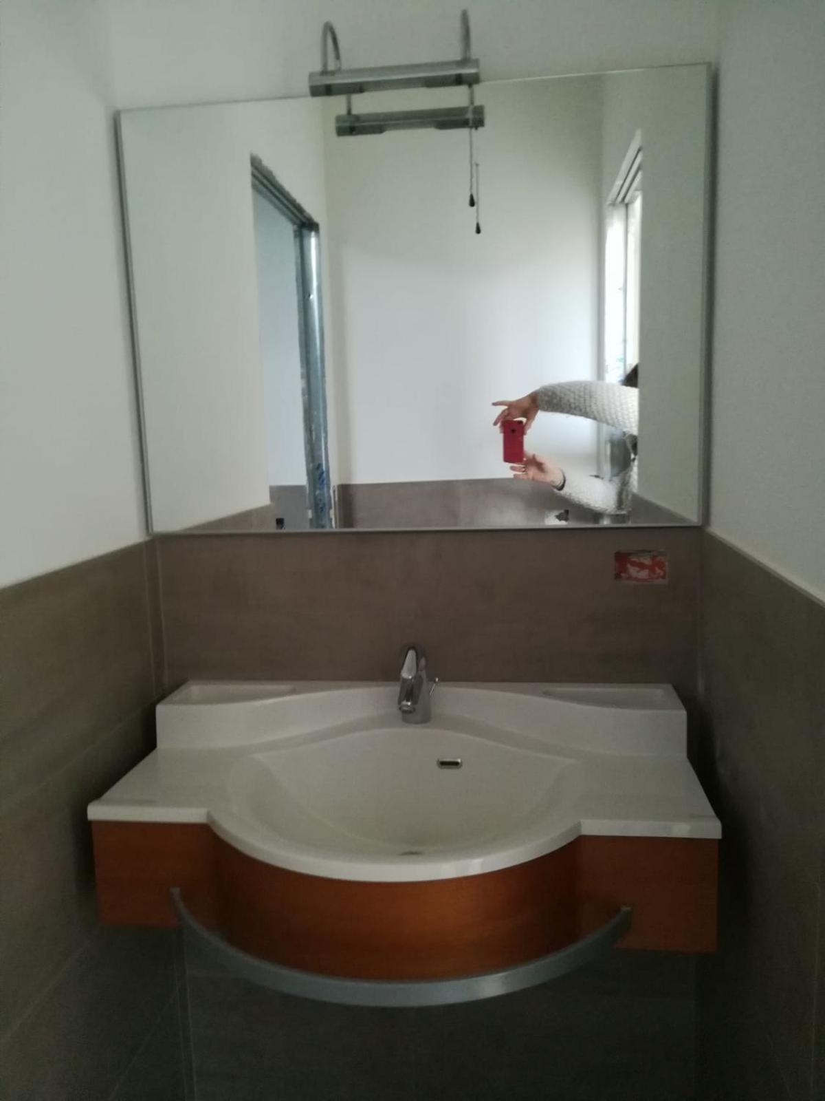 One-Bedroom Apartment with Terrace photo 2