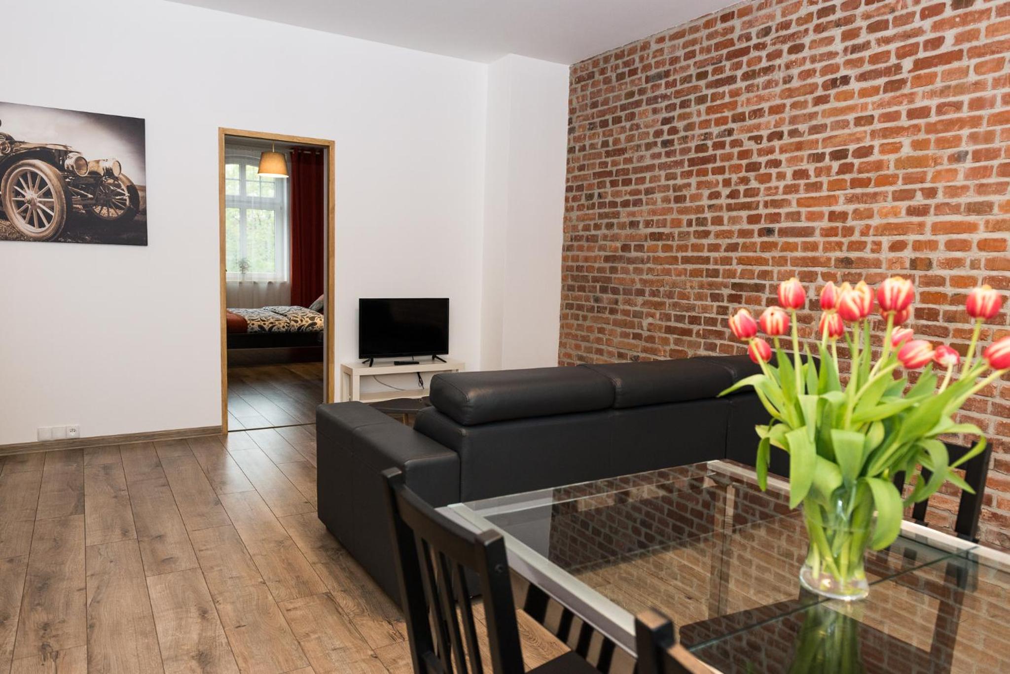 One-Bedroom Apartment