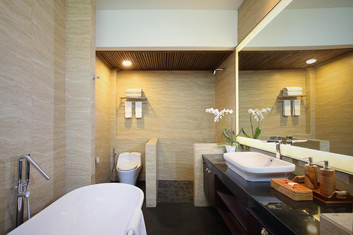 Double or Twin Room with Swimming Pool Access photo 3