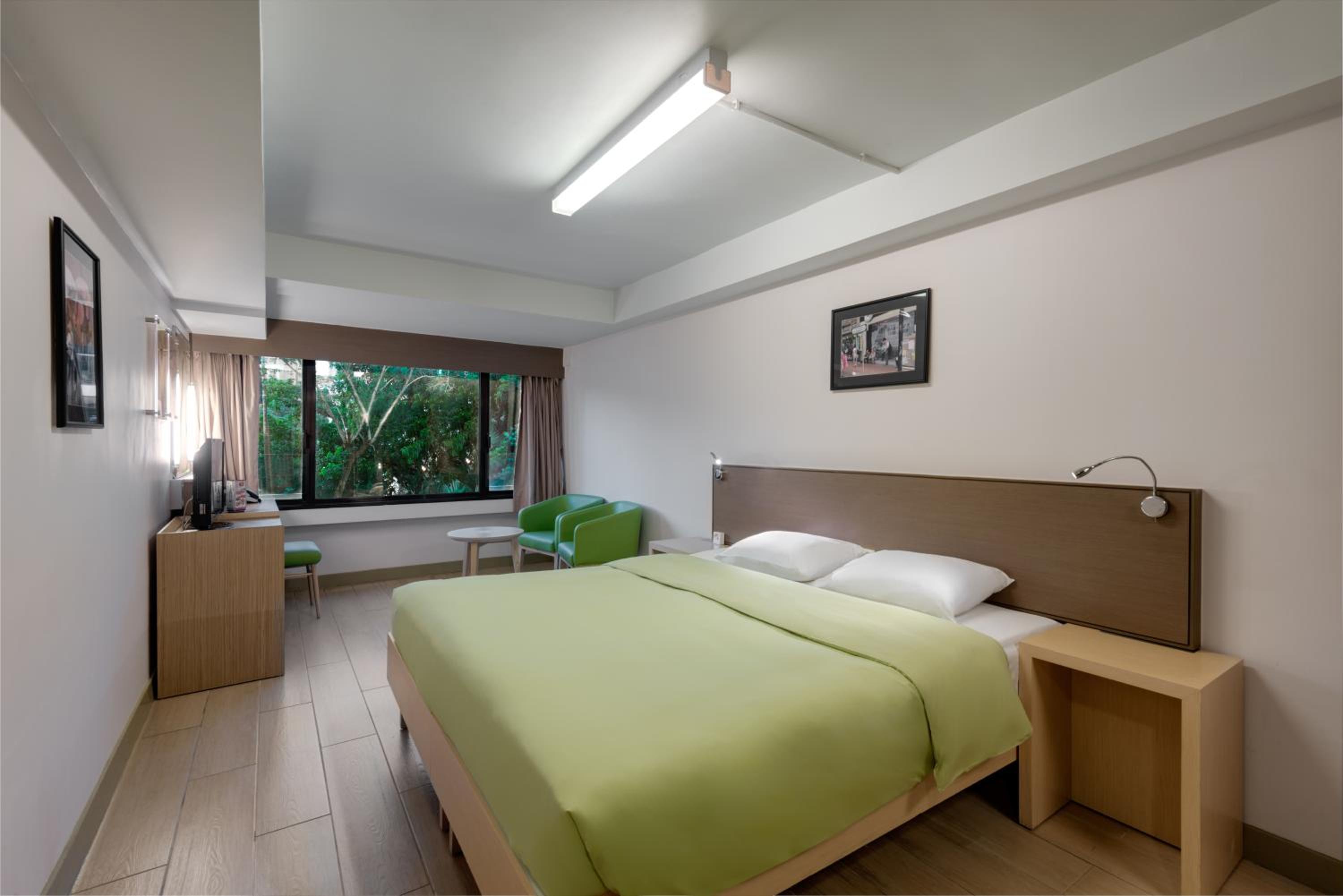 Double Room (Check in at 11am)