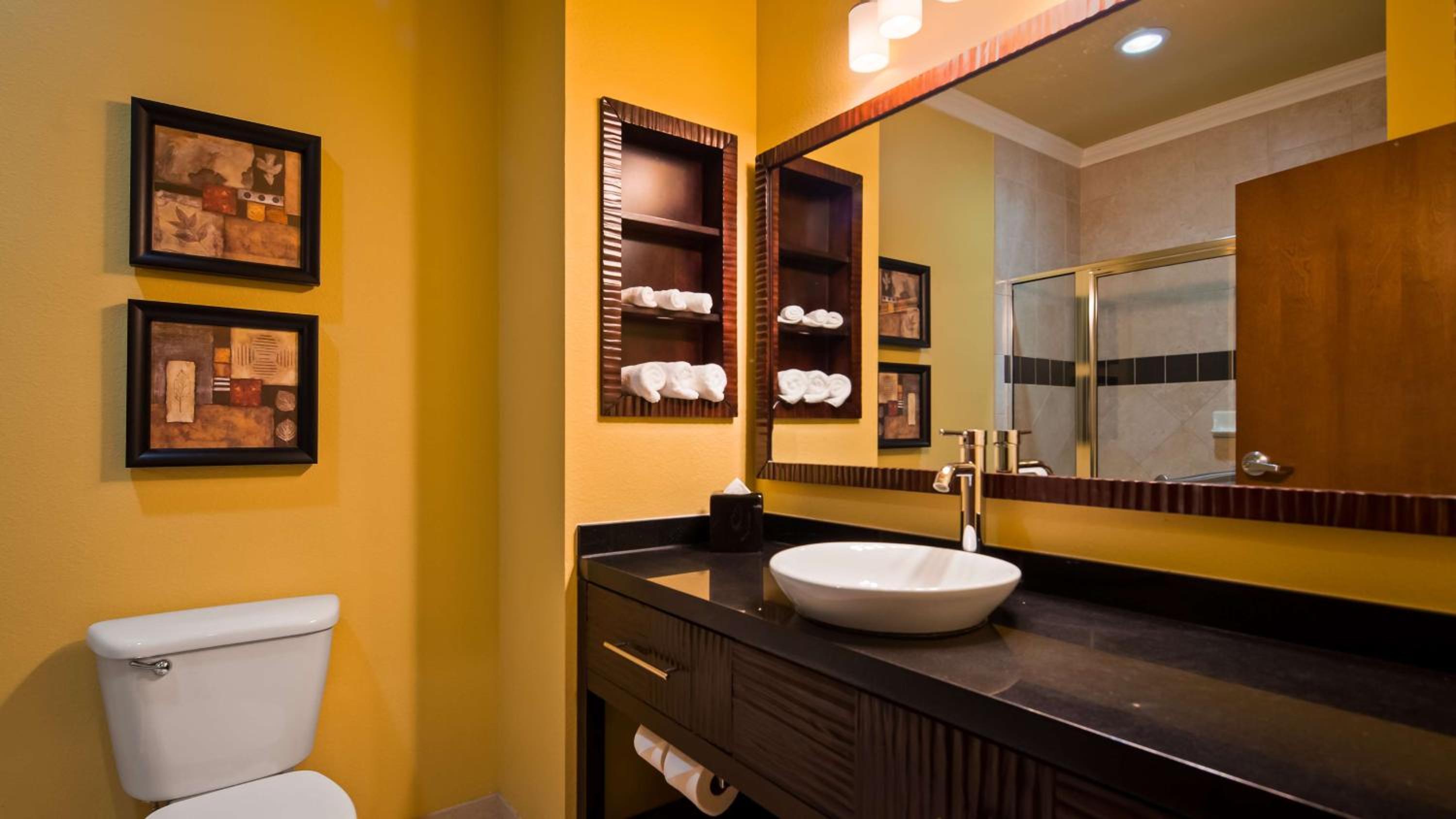 King Room - Non-Smoking - Photo 2