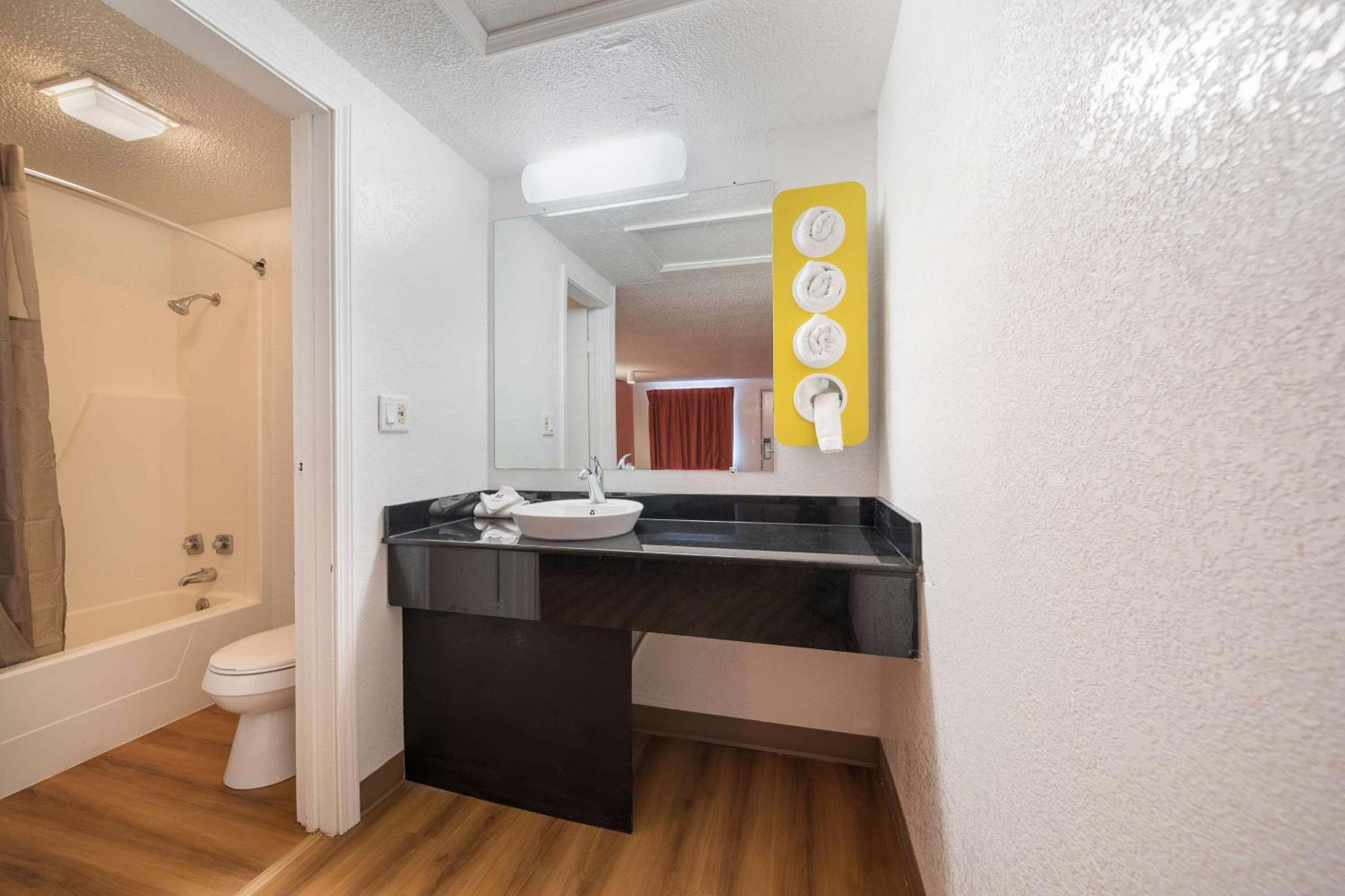 Queen Room with Two Queen Beds - Disability Access - Roll In Shower photo 2