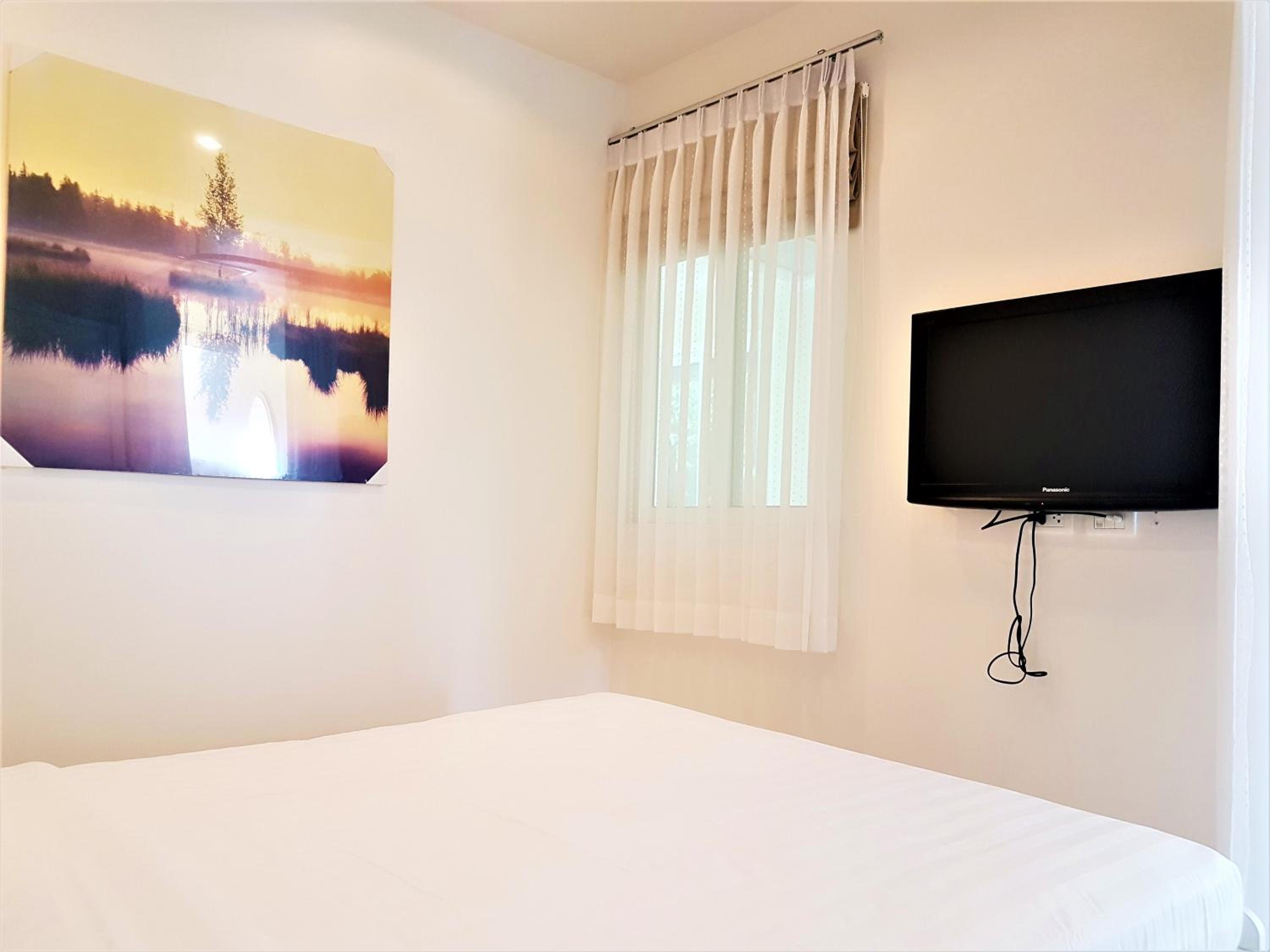 Studio Apartment with Sea View photo 3