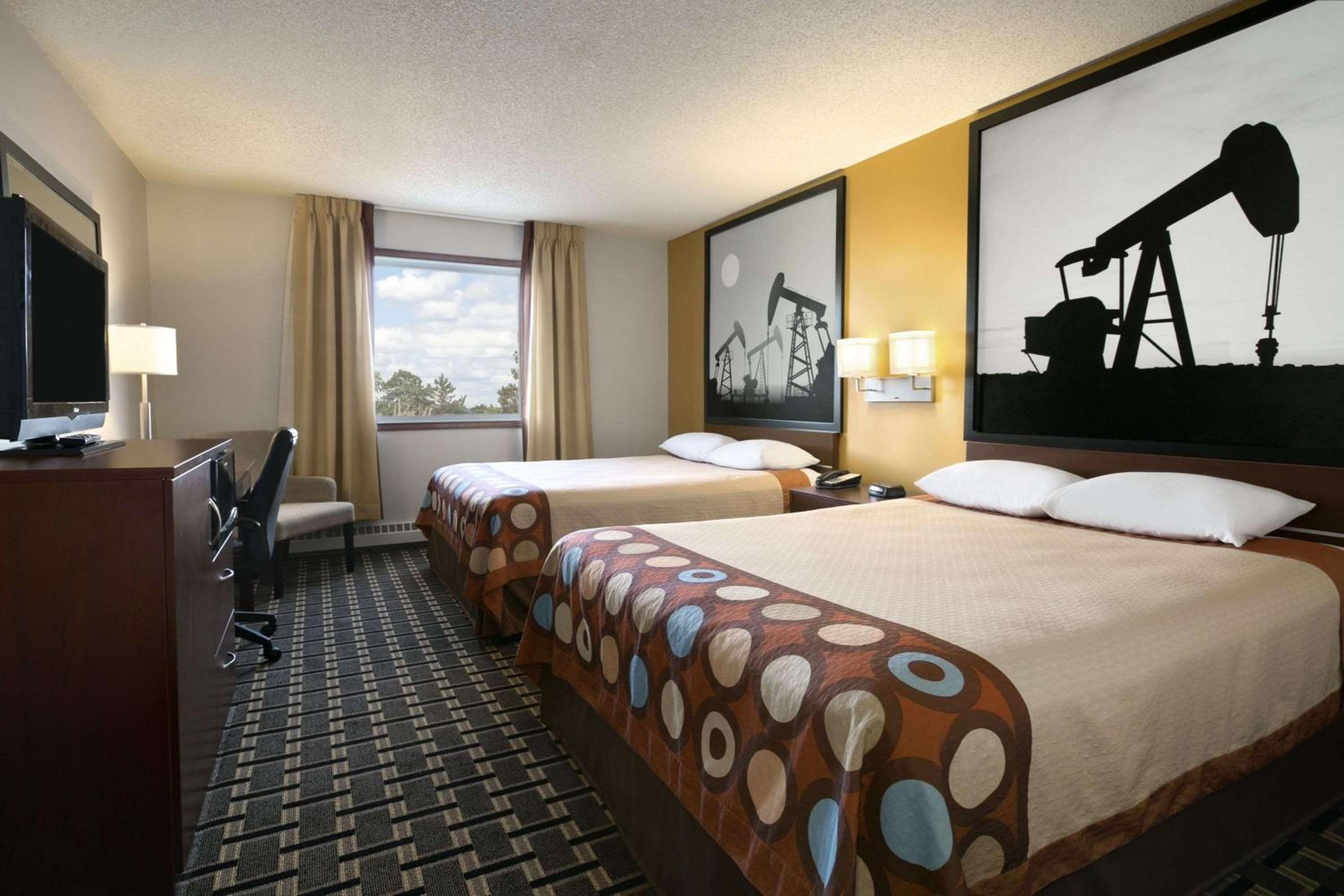 2 Queen Beds, Studio Suite, Non-Smoking photo 2