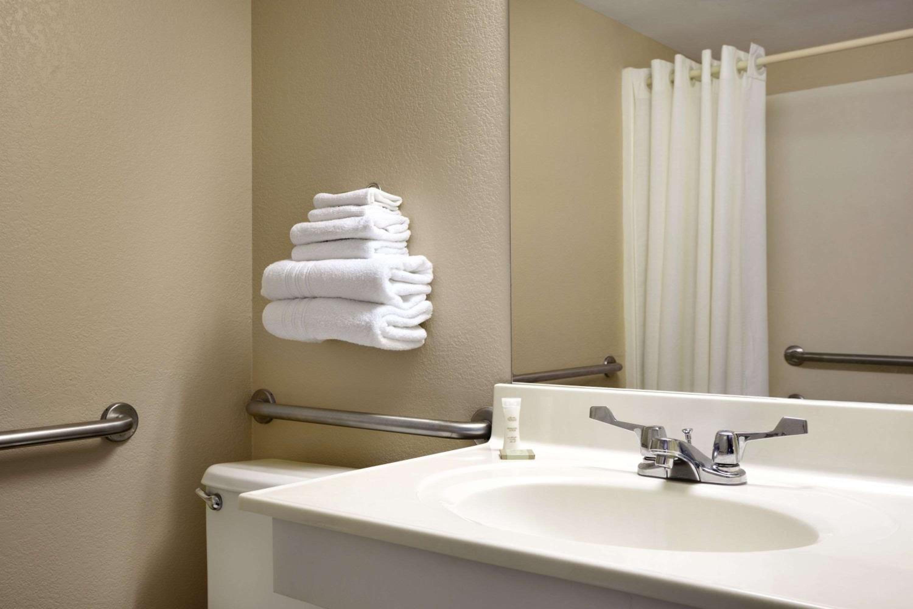 Queen Room - Disability Access/Non-Smoking - Photo 2
