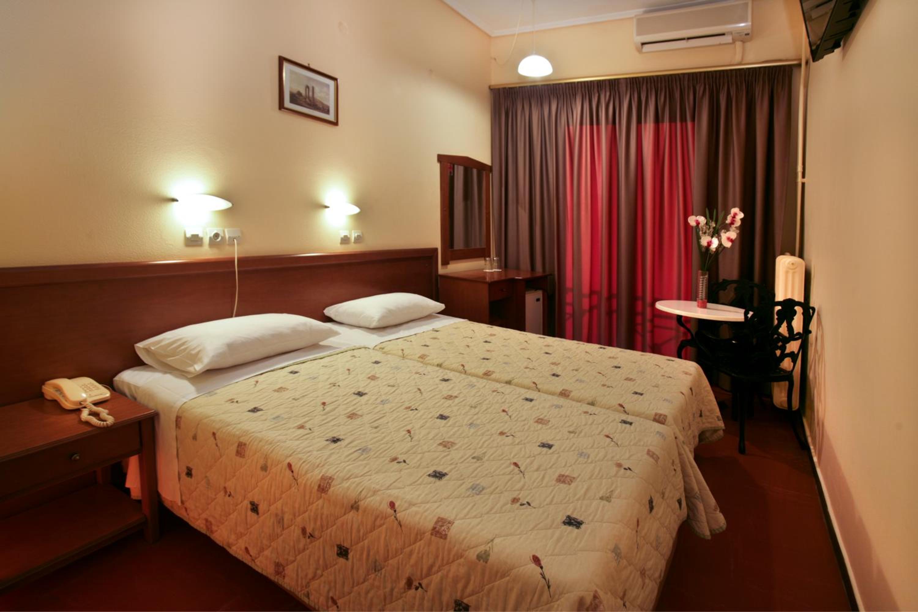 Chambre Familiale avec Douche 