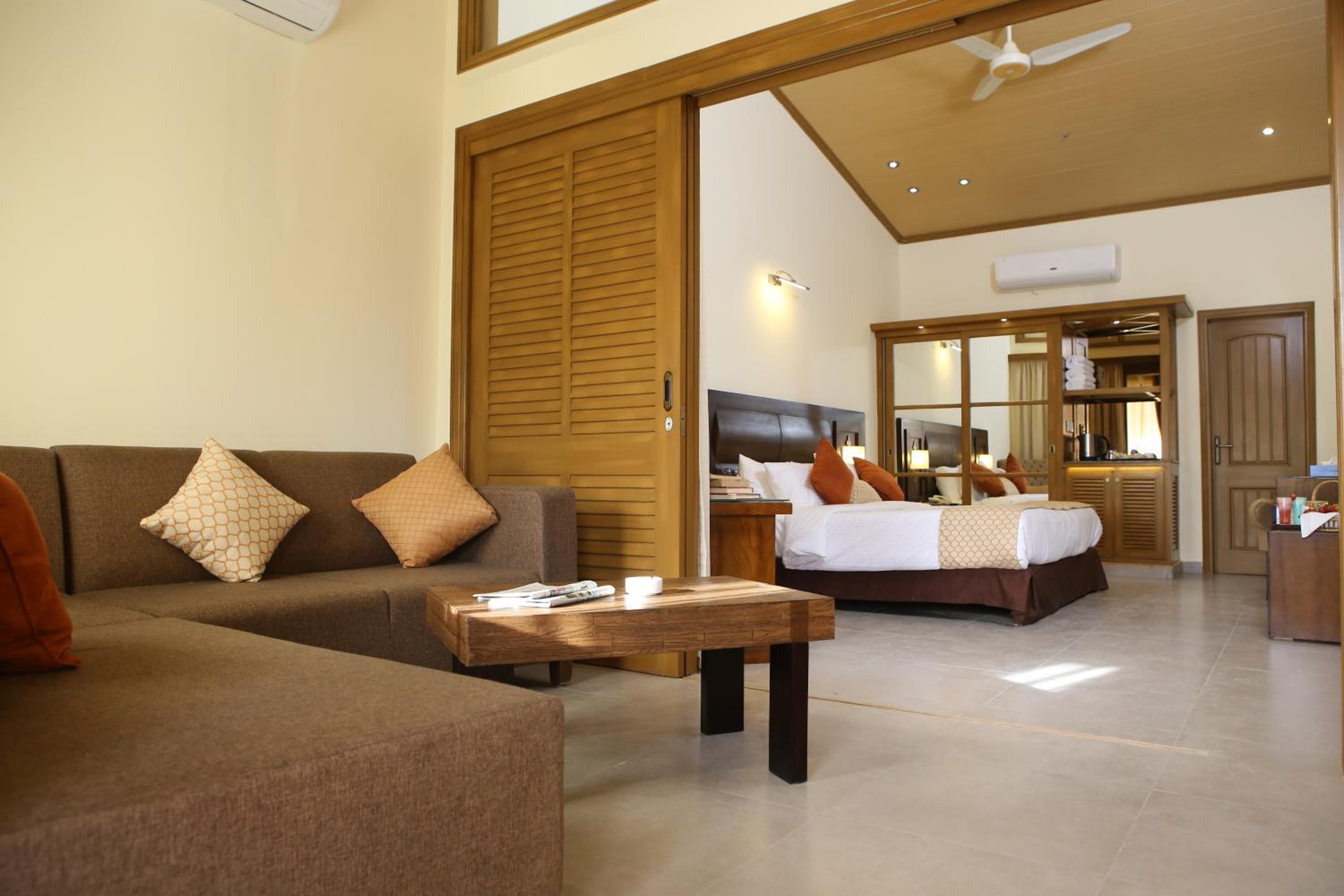 Superior Suite - Photo 2