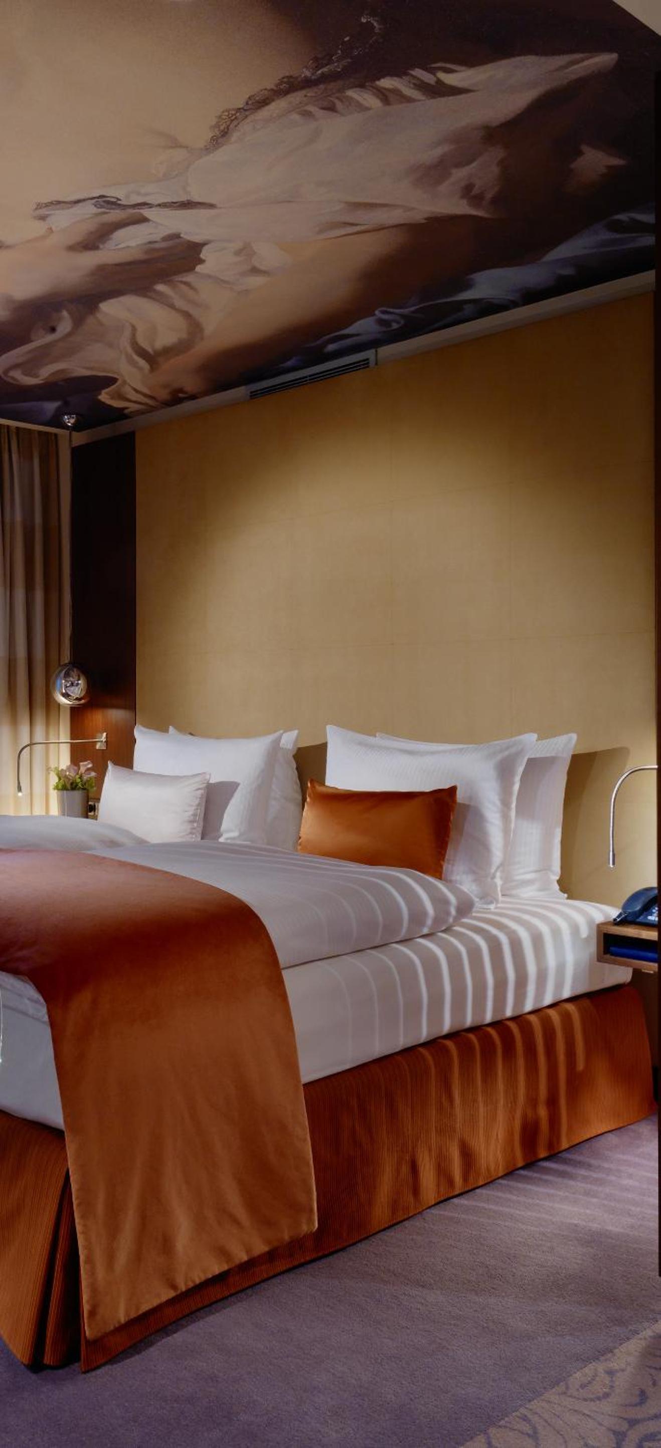 Signature Deluxe Room