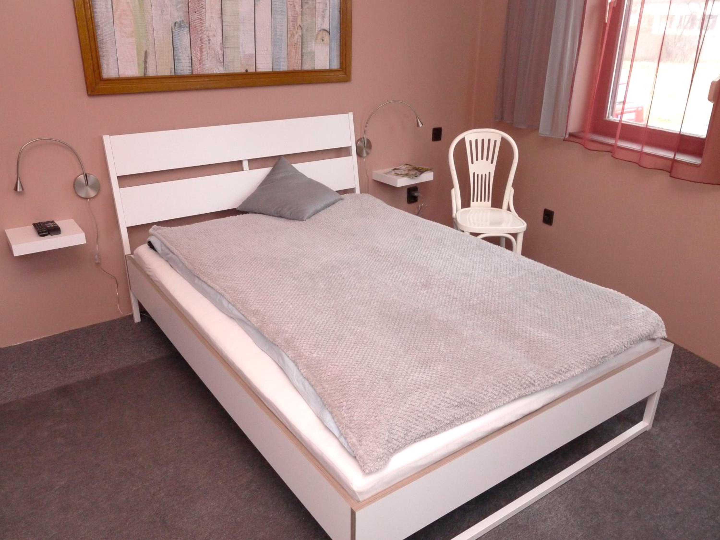Standard Queen Room photo 3