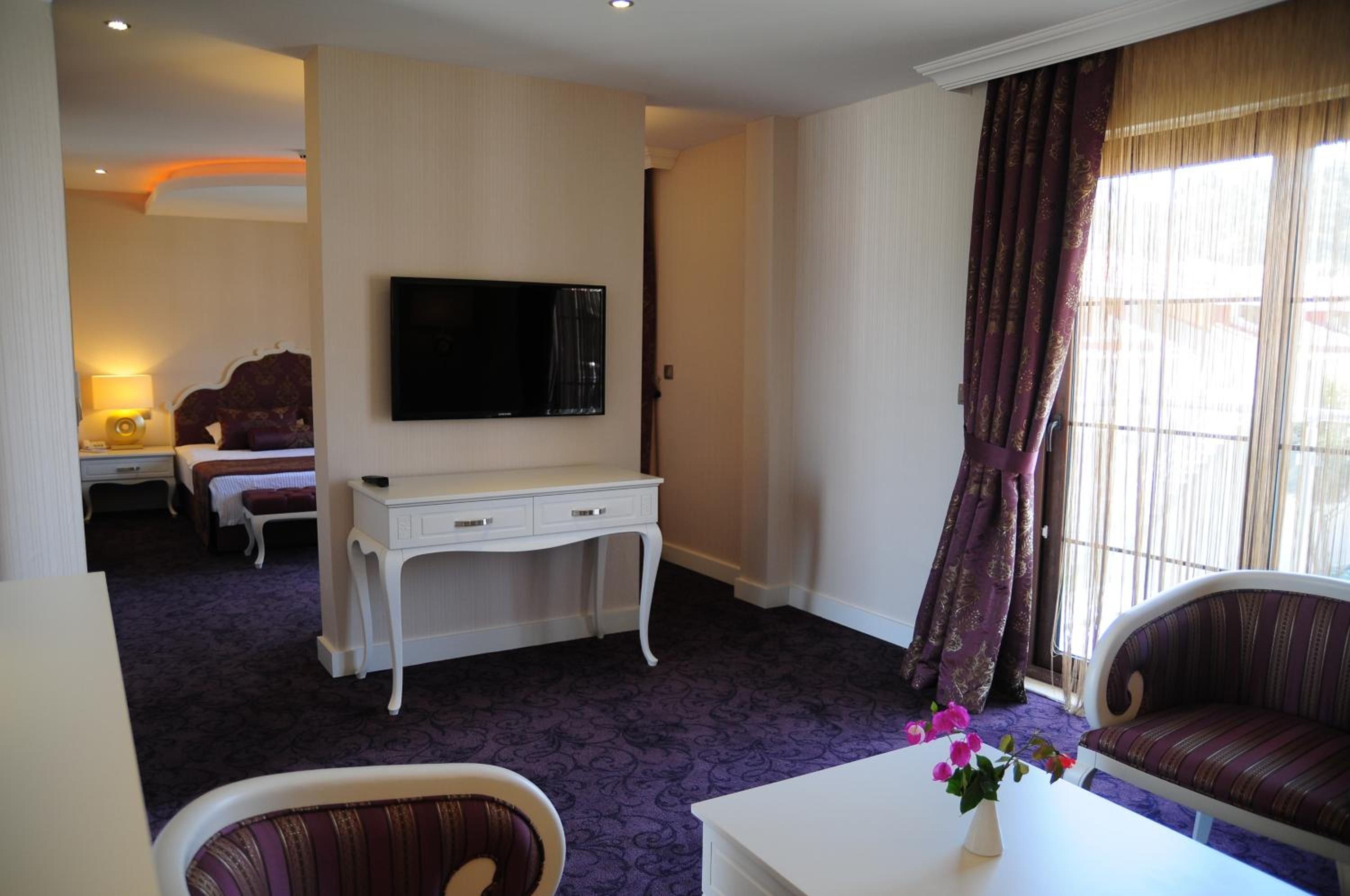 Suite photo 1