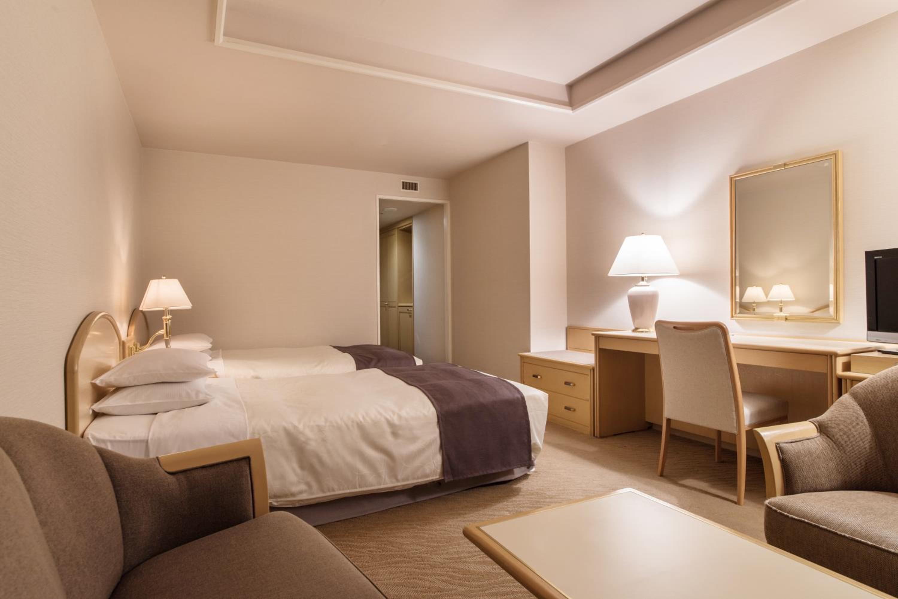 Standard Large Twin Room (2 Adults) - Non-Smoking - Photo 4