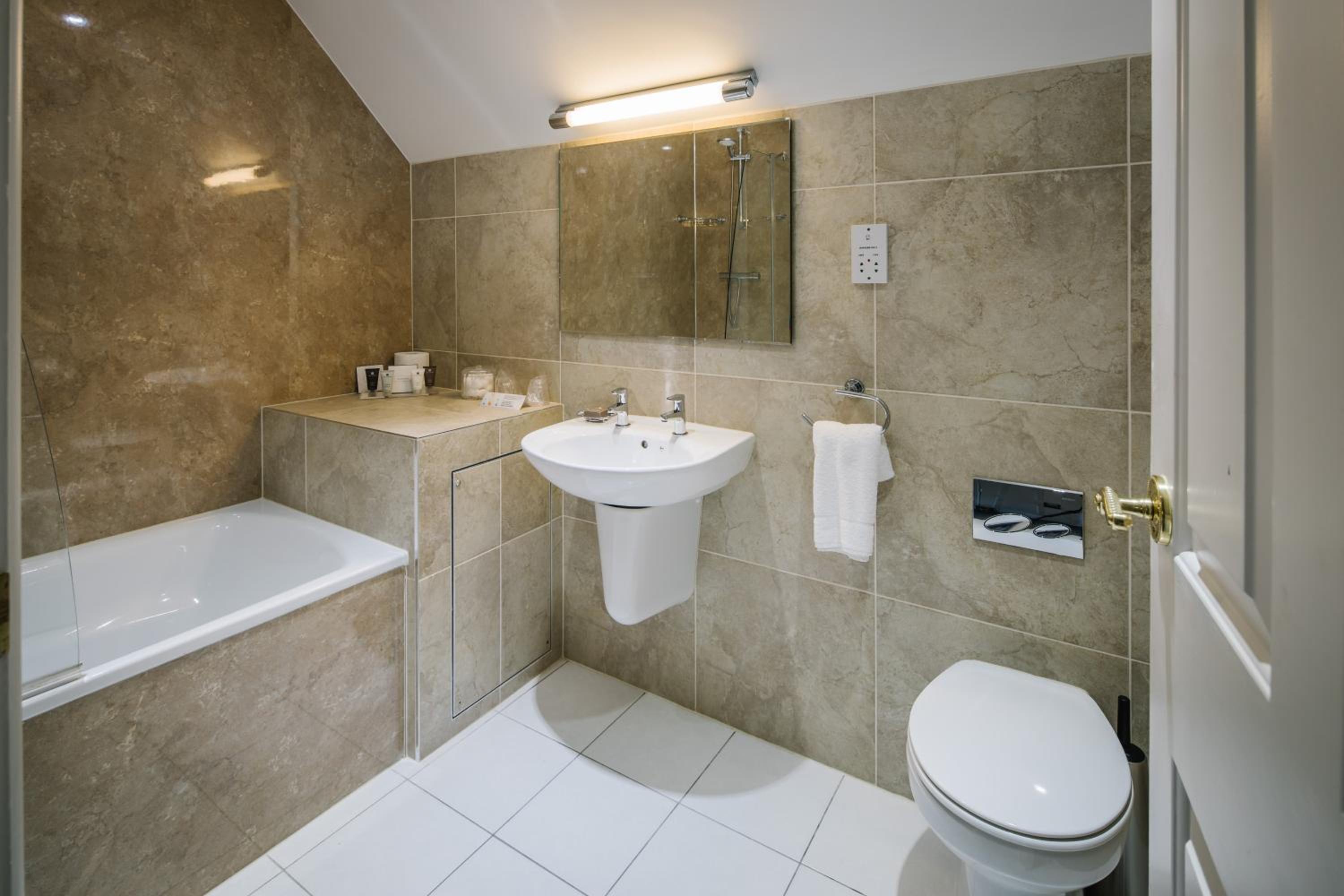 Deluxe Double Room - Photo 2
