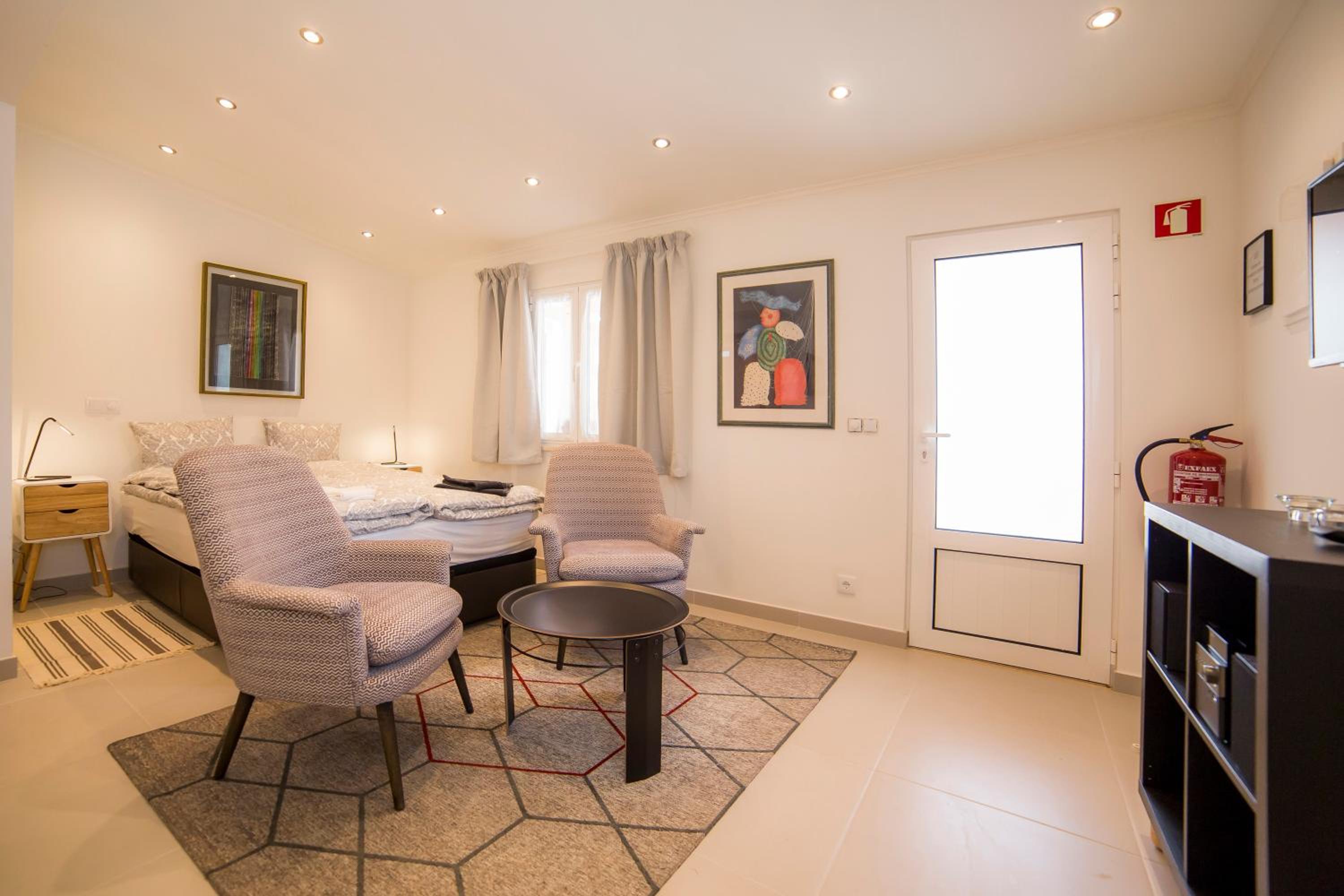 Studio Apartment