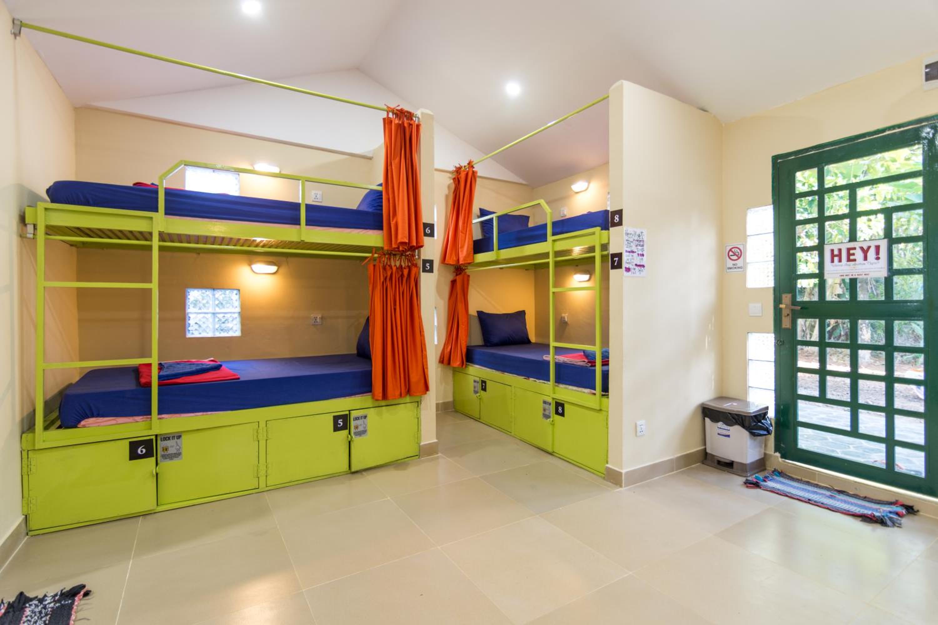 Bed in 8-Bed Mixed Dormitory Room photo 2