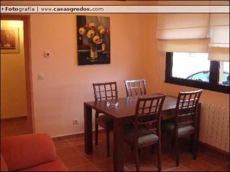 Three-Bedroom Vacation Home  photo 2