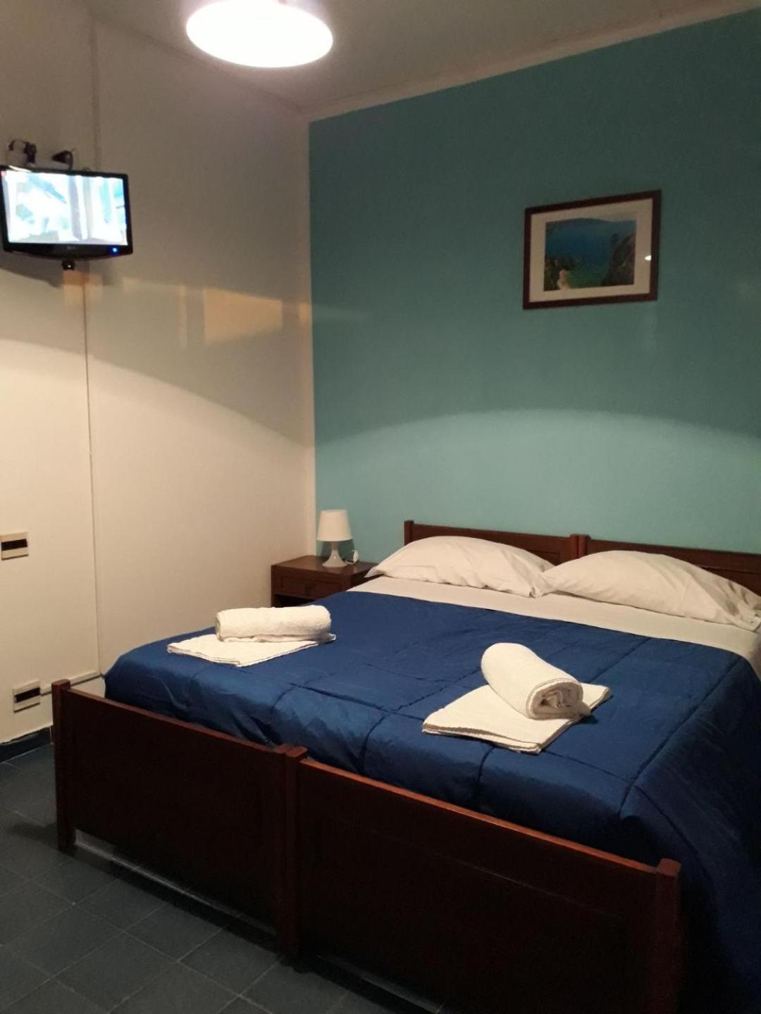 Double Room with Balcony photo 2