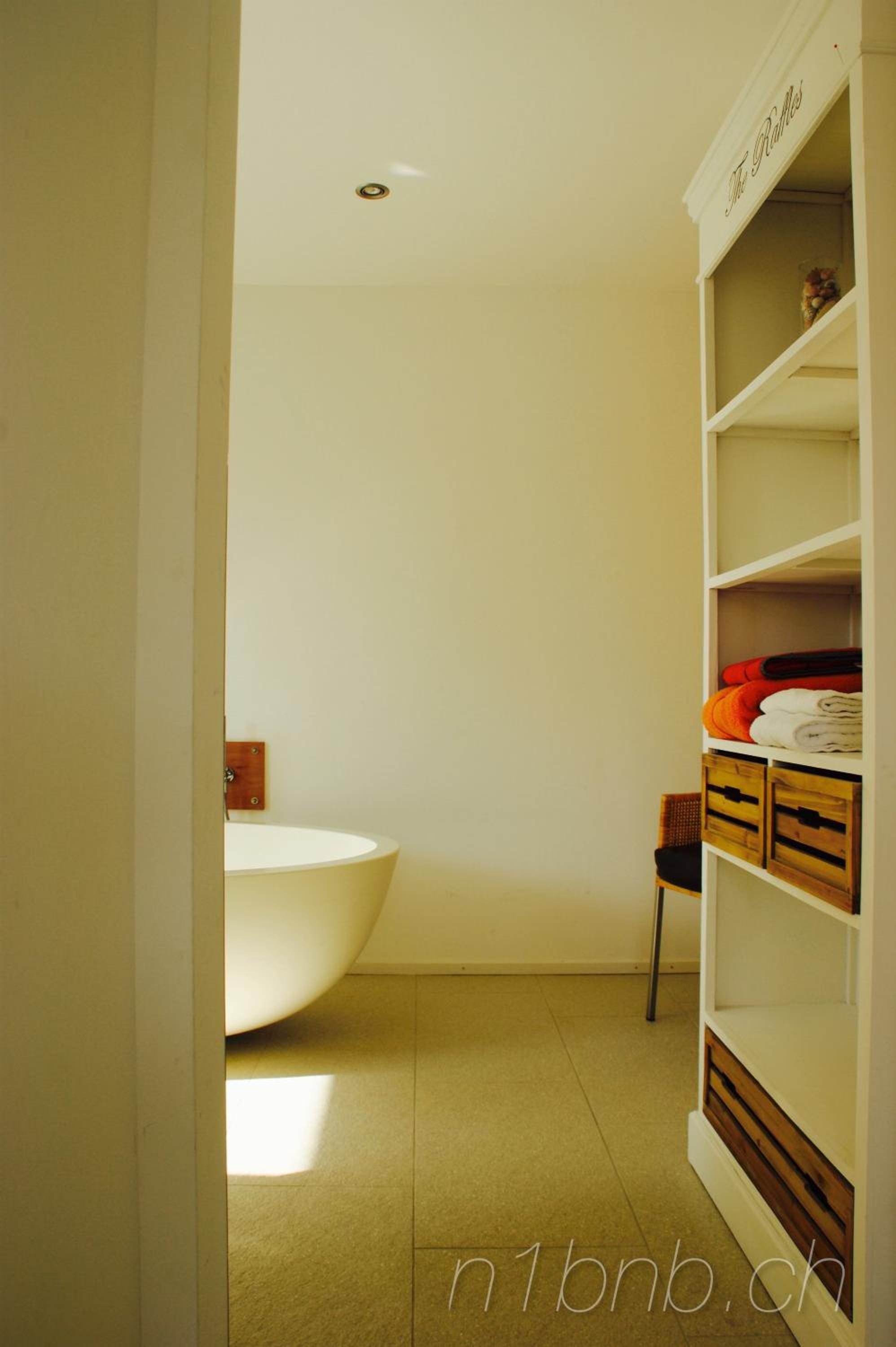Four-Bedroom House photo 3