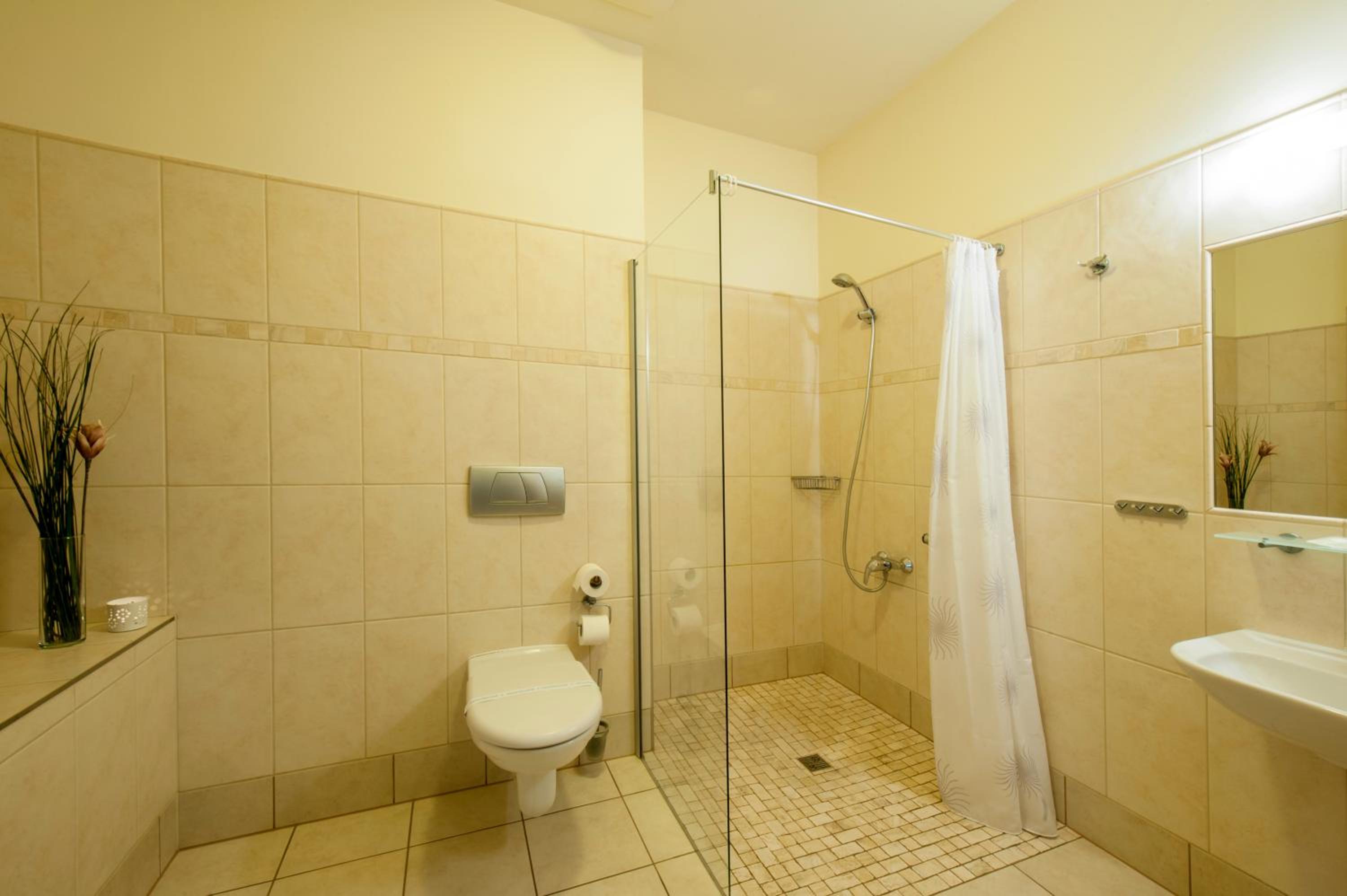 Double Room - Photo 6