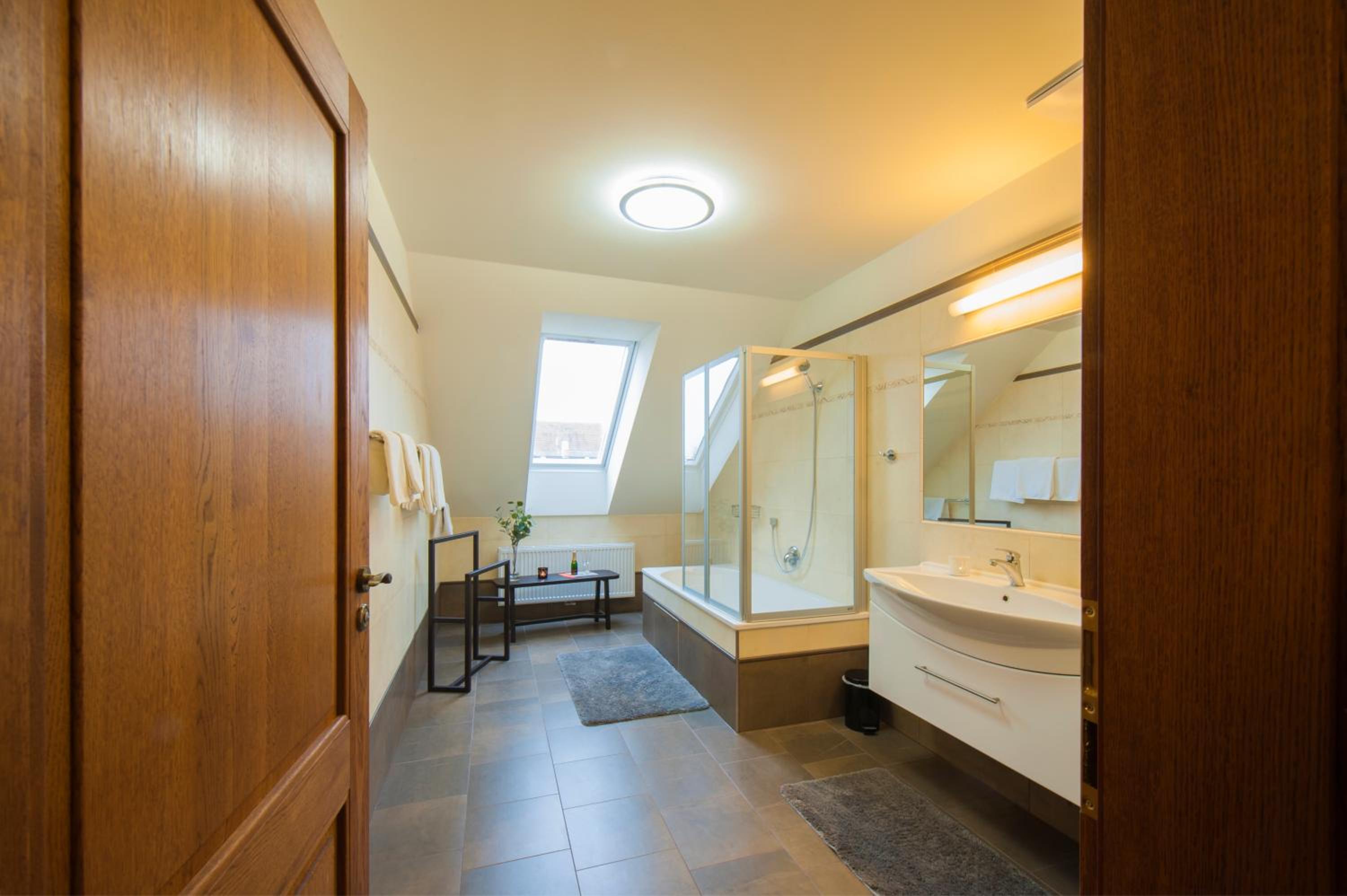 Triple Room - Photo 11