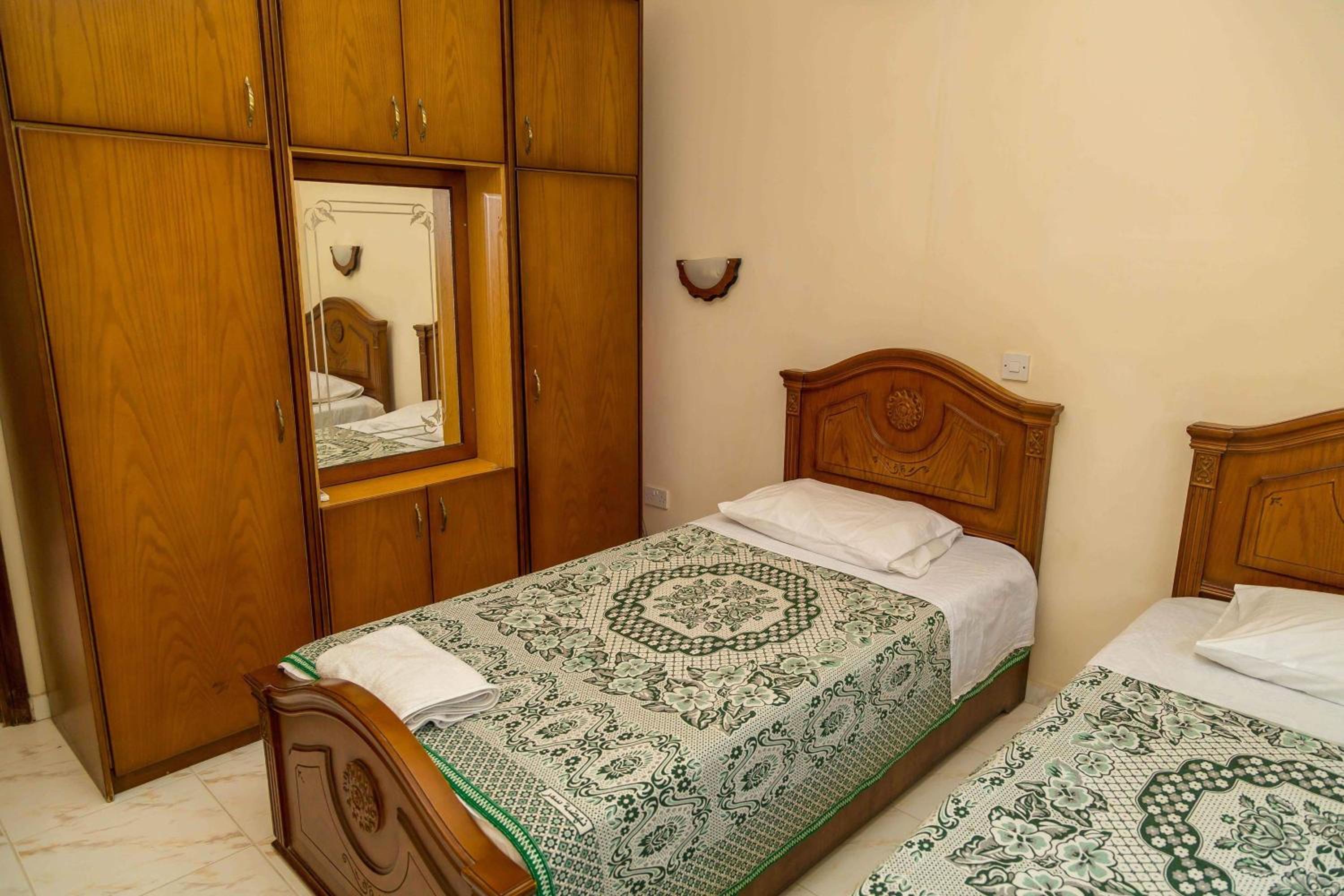 One-Bedroom Apartment (4 Adults)