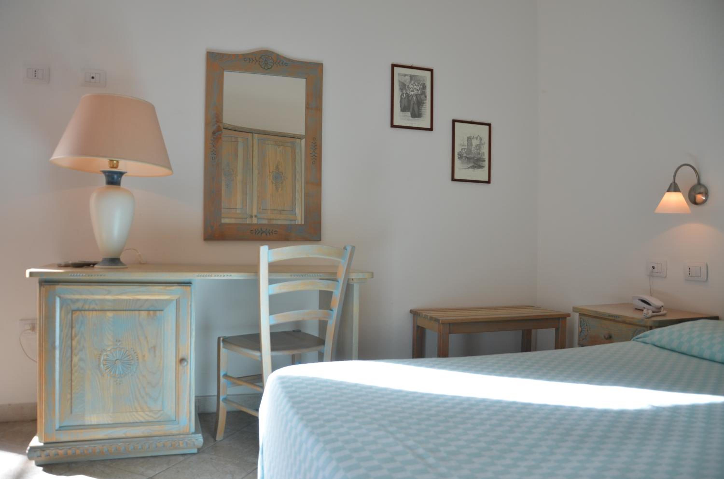 Double or Twin Room - Photo 1