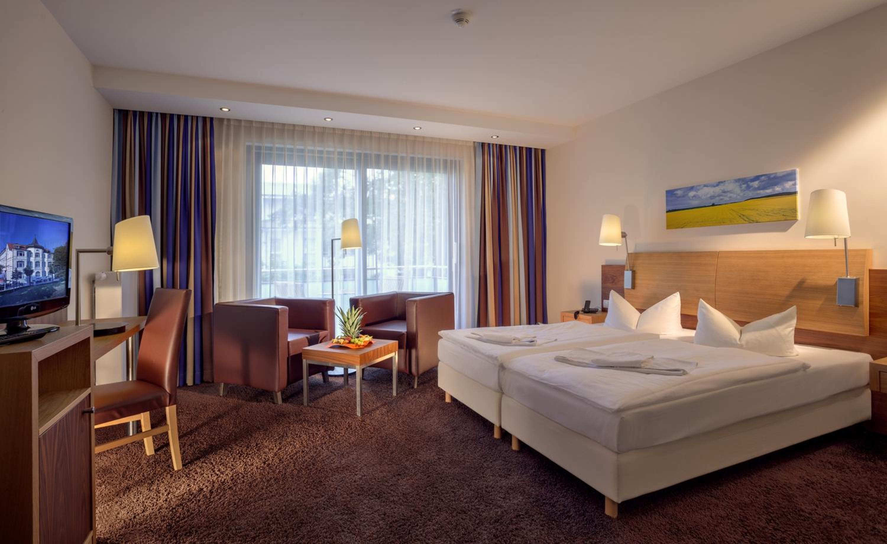 Double Room with Partial Sea View - Photo 5