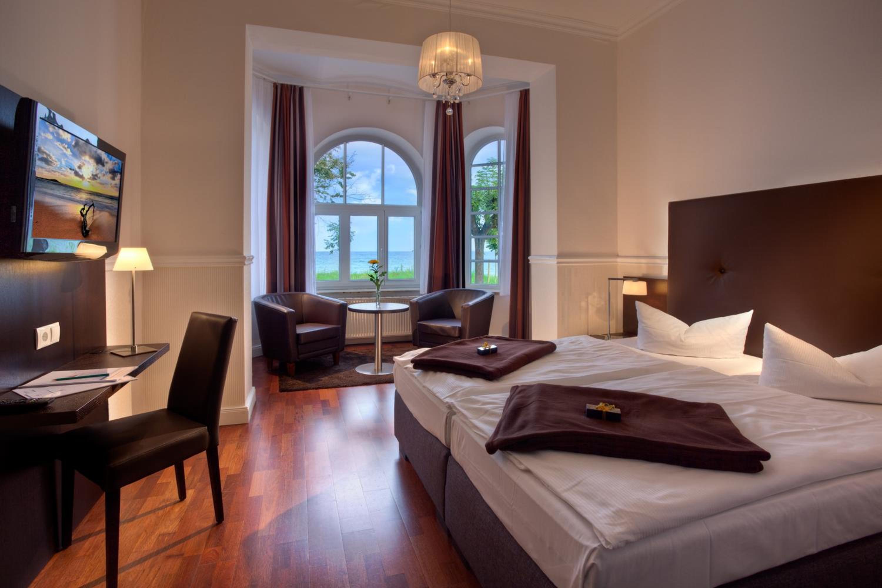 Promenade Double Room with Sea View - Photo 4