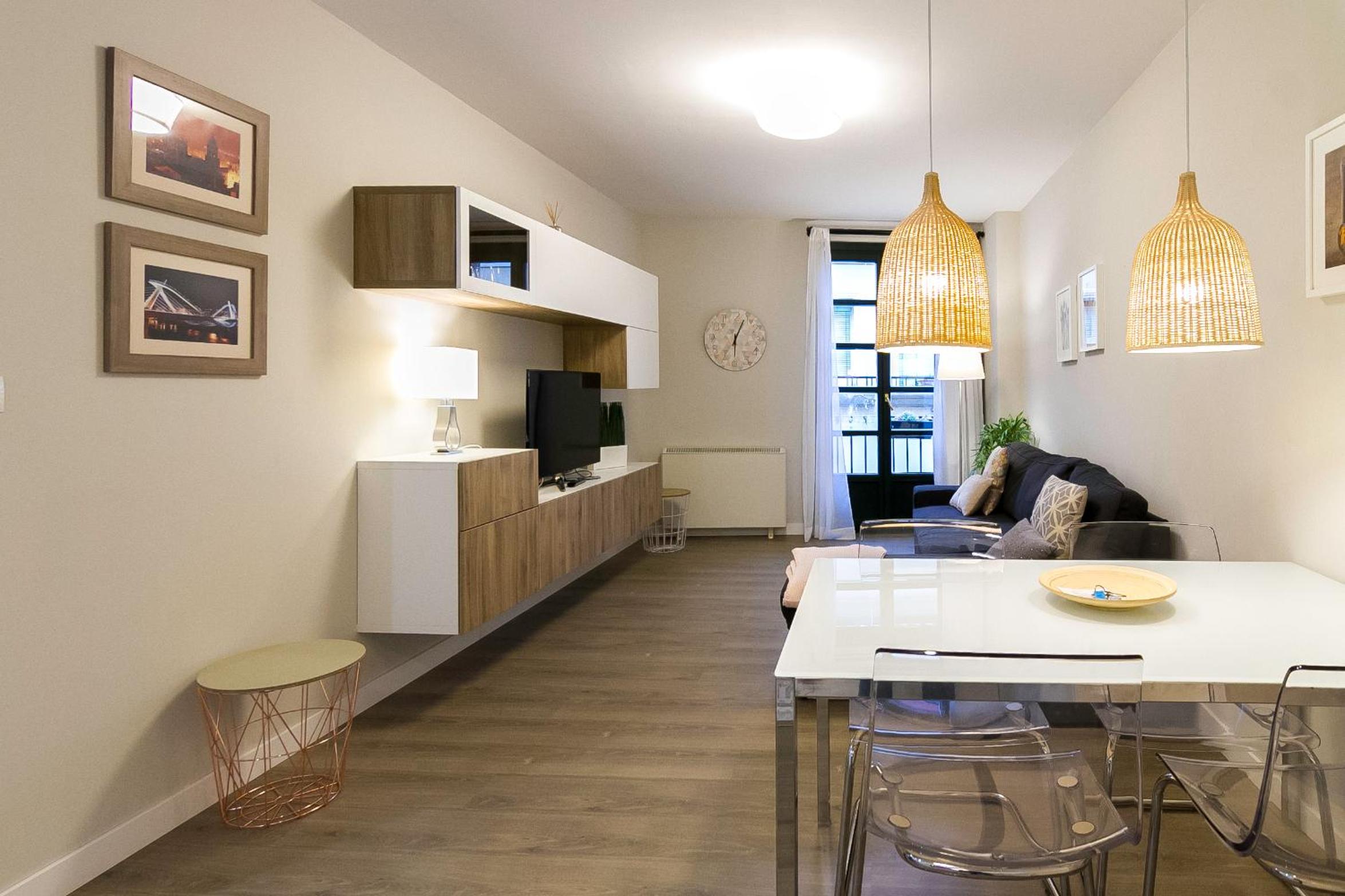 Apartamento con Balcón