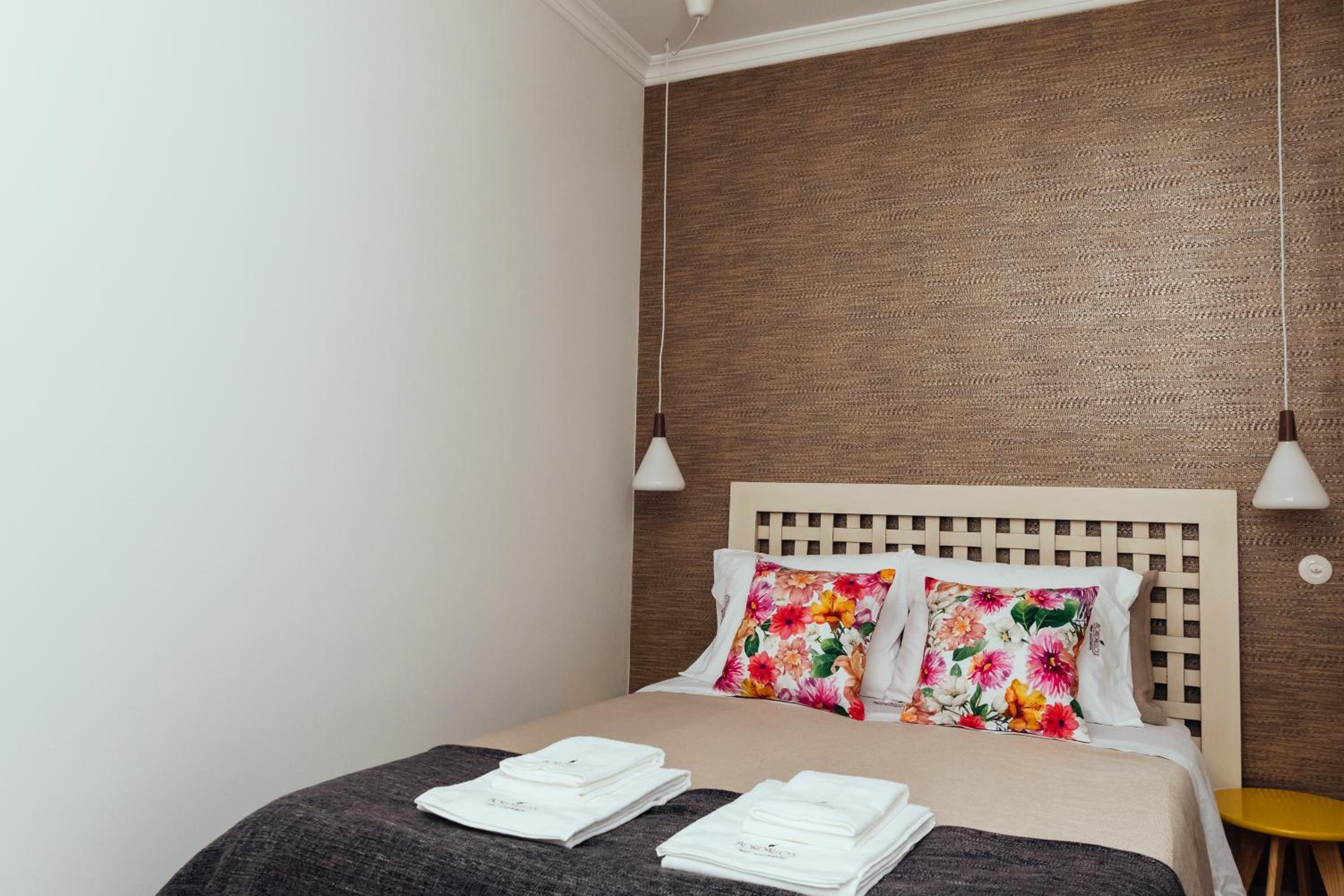 Two-Bedroom Apartment - Photo 40