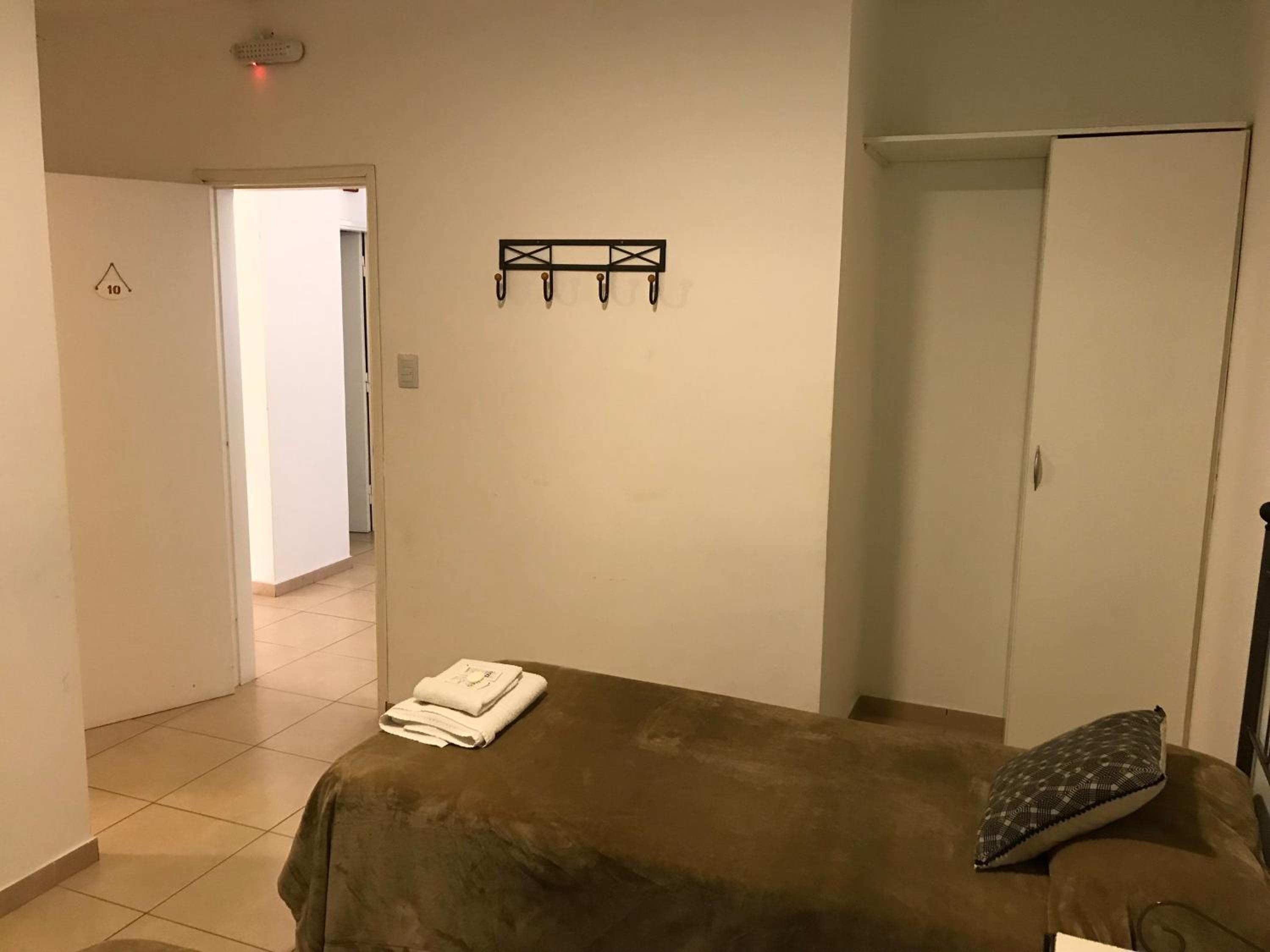 Twin Room with Bathroom photo 2