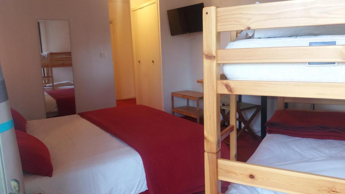 Family Room (2 Adults + 2 Children)